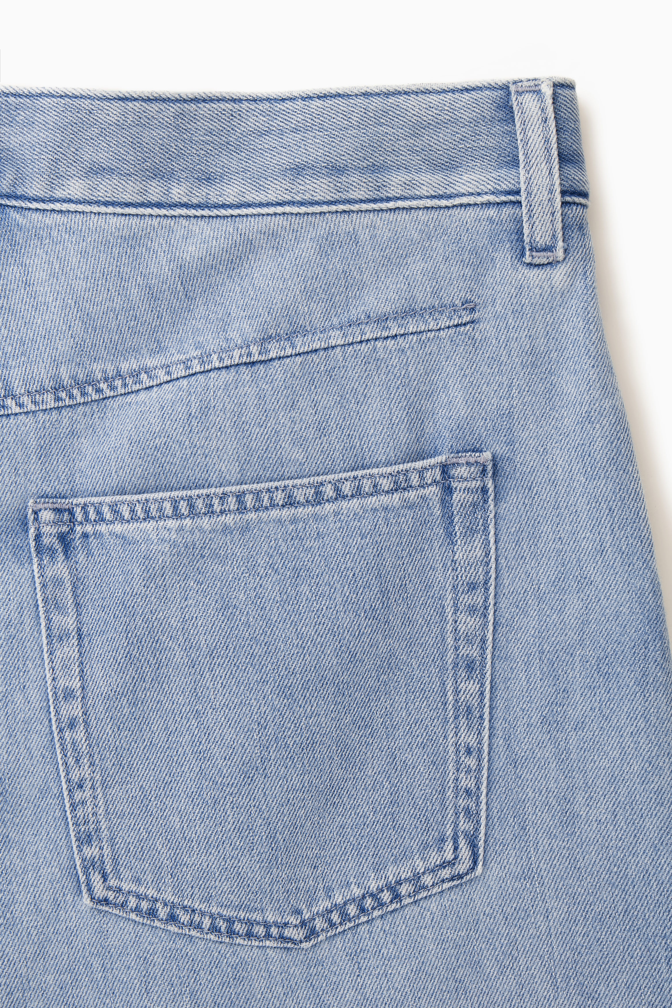 PLEATED A-LINE DENIM SHORTS - LIGHT BLUE | COS