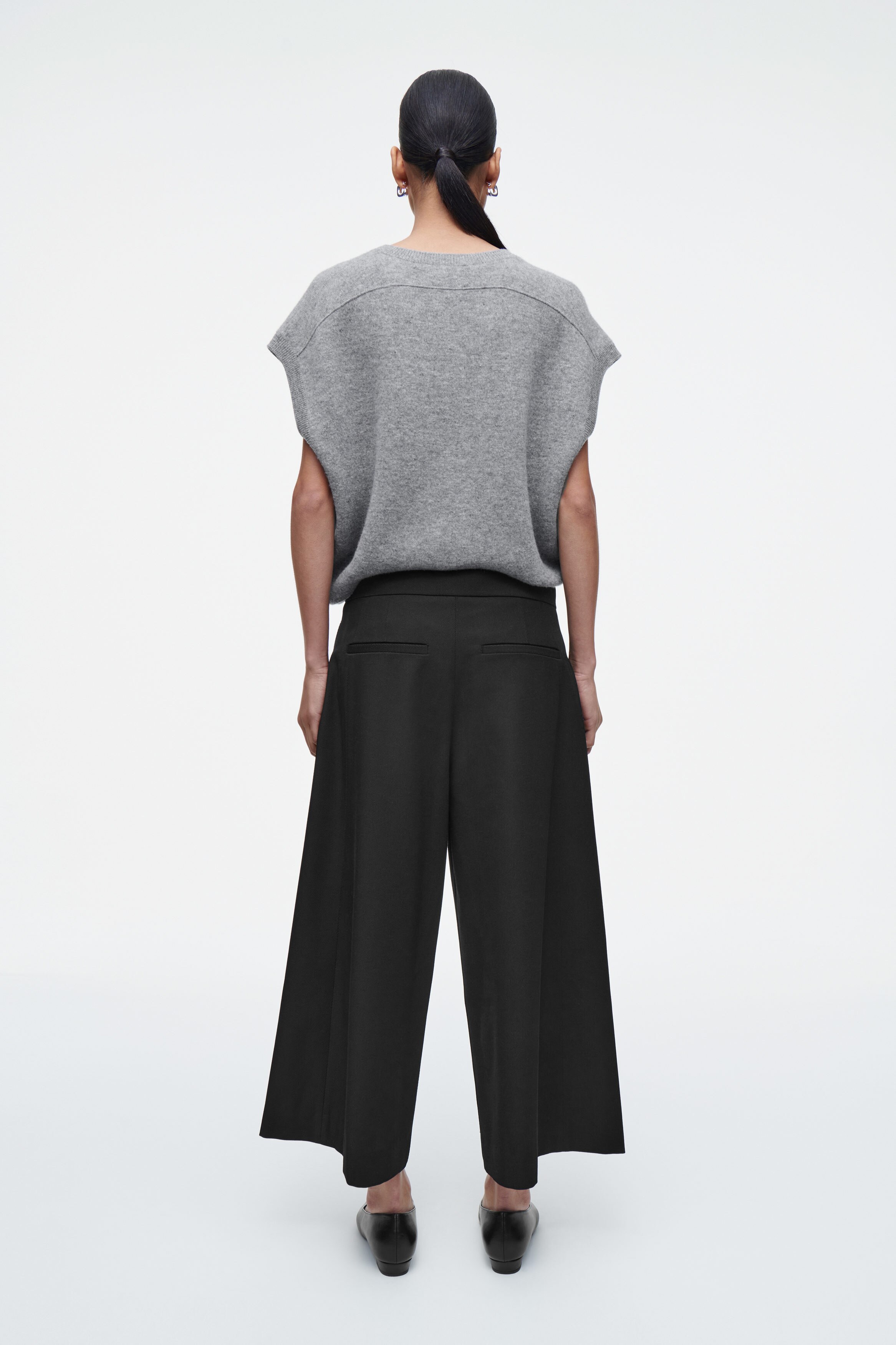 CROPPED WOOL-BLEND WIDE-LEG PANTS - BLACK | COS