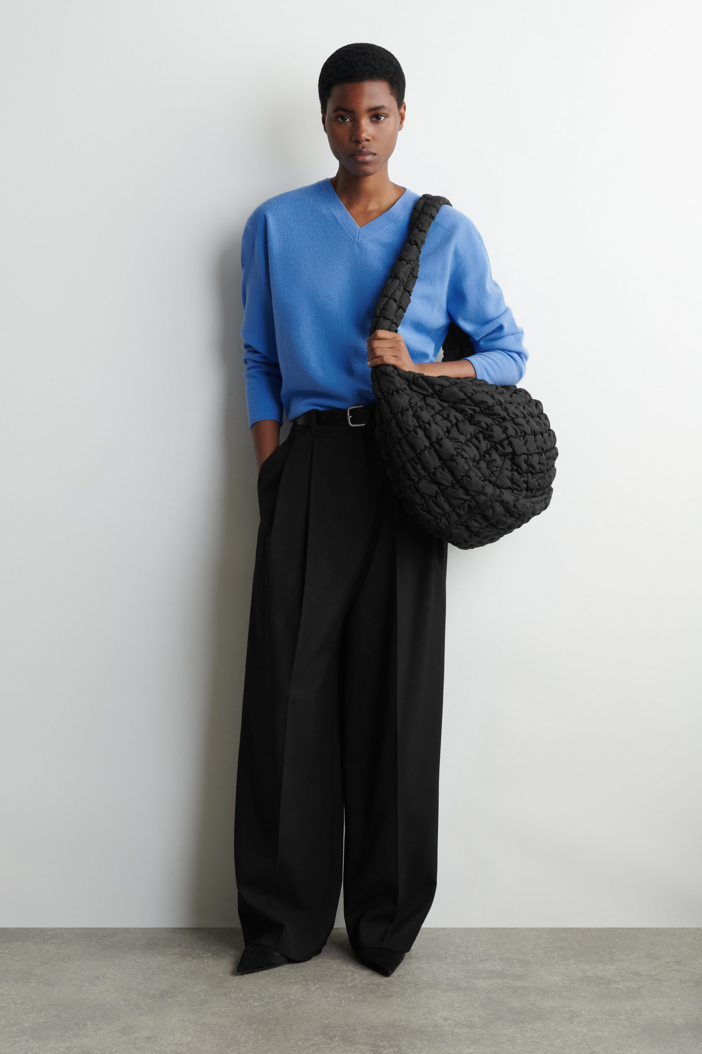 OVERSIZED QUILTED CROSSBODY BAG - BLACK | COS US