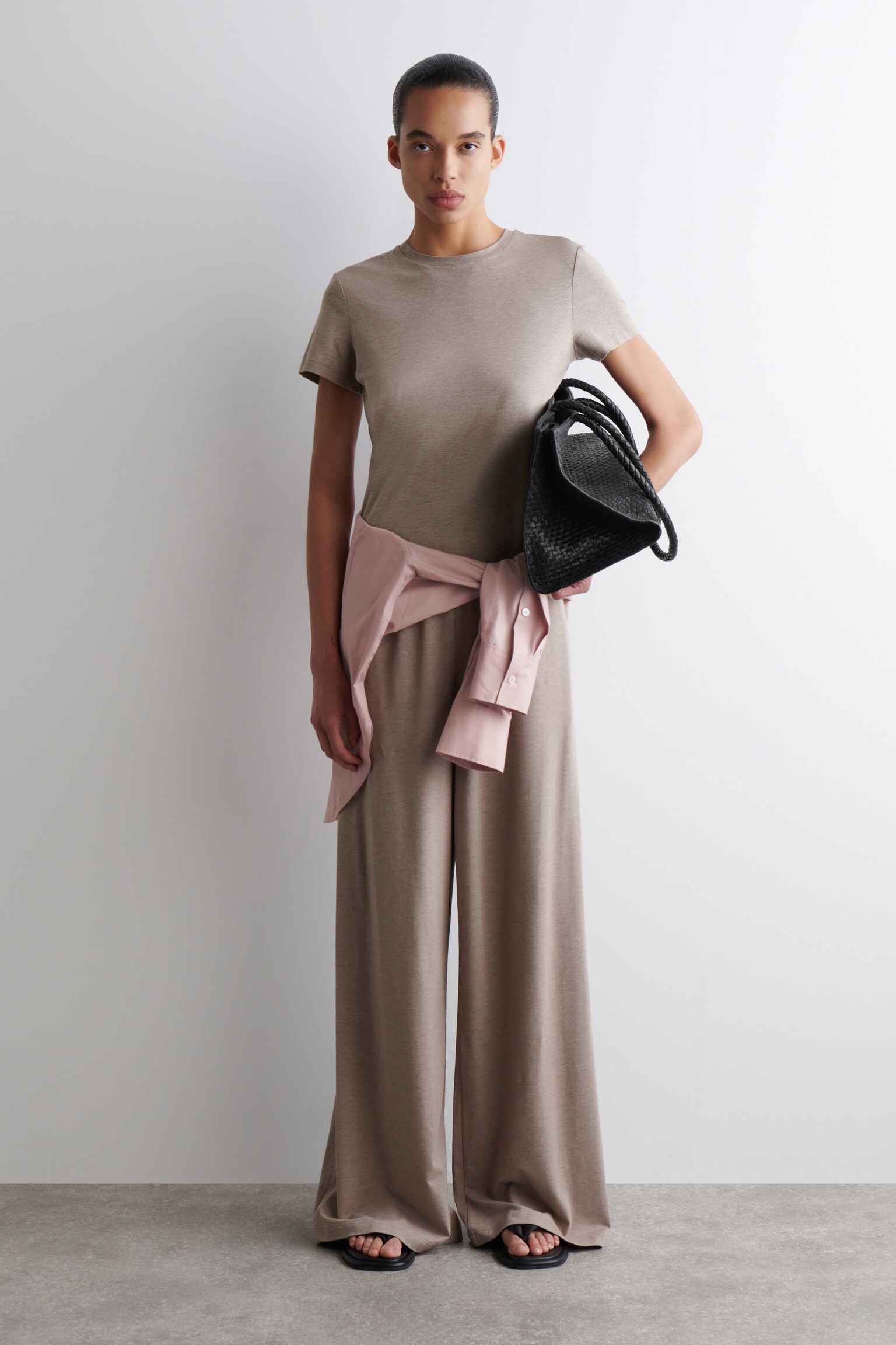 FLUID JERSEY WIDE-LEG TROUSERS - BEIGE MÉLANGE
