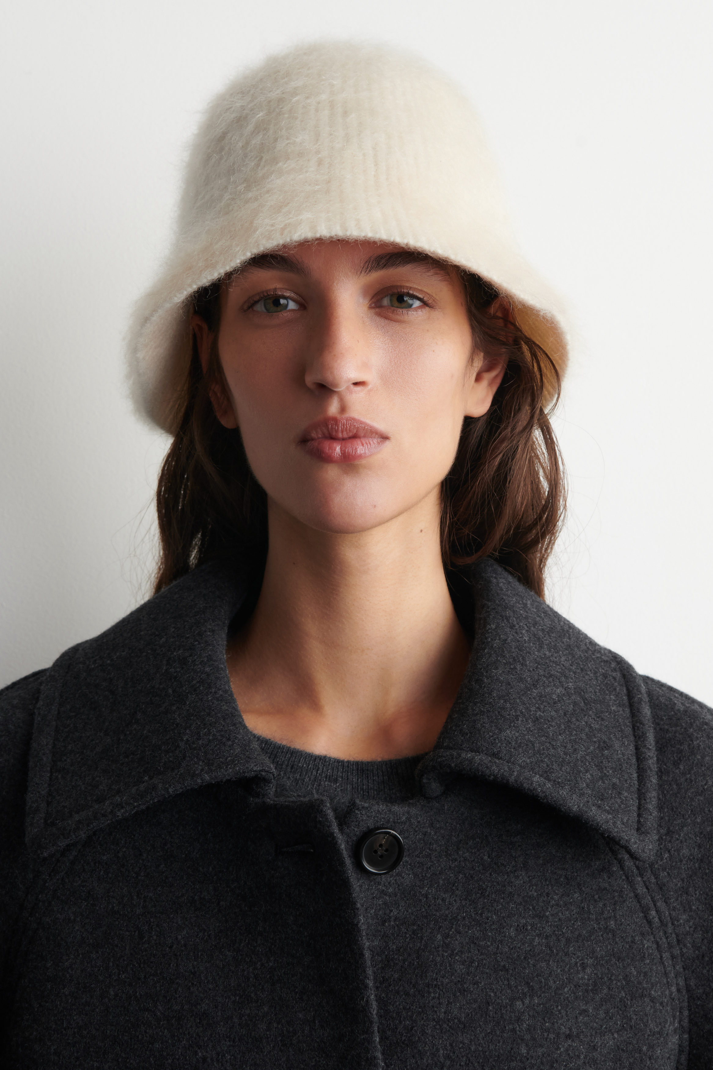 MOHAIR BUCKET HAT - ECRU | COS display picture 1