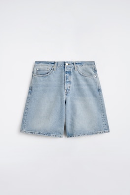 KNEE-LENGTH DENIM SHORTS — LIGHT BLUE 8