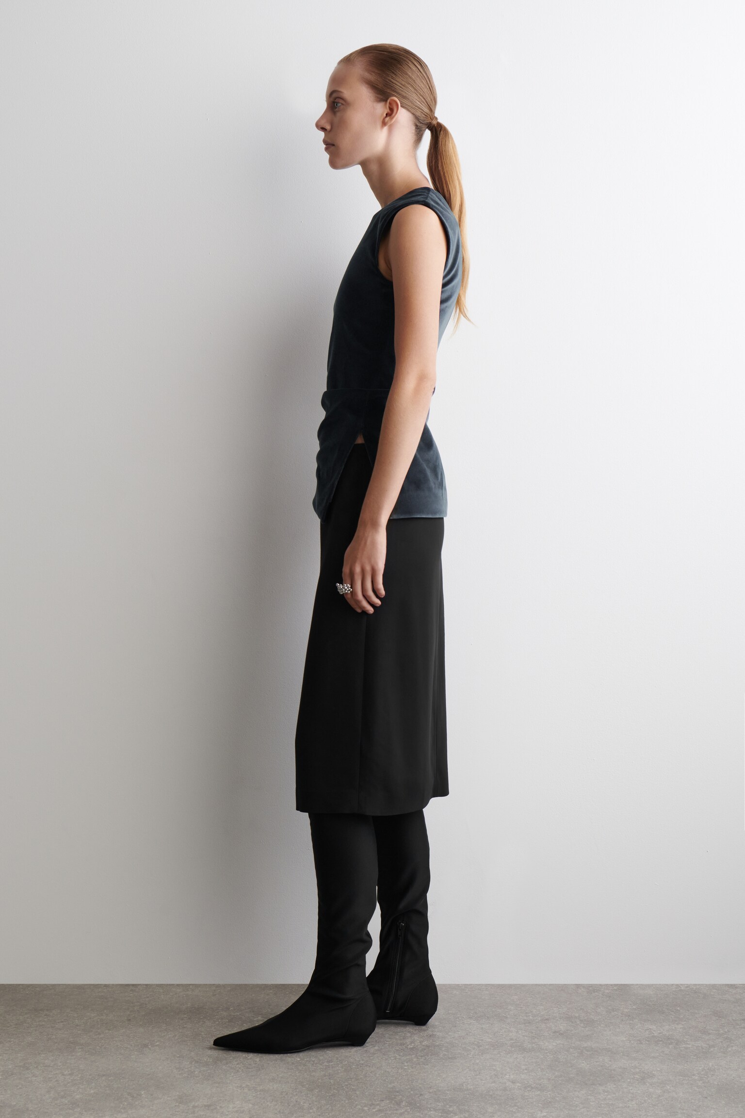 ASYMMETRIC VELVET TOP - NAVY/DARK BROWN - 5