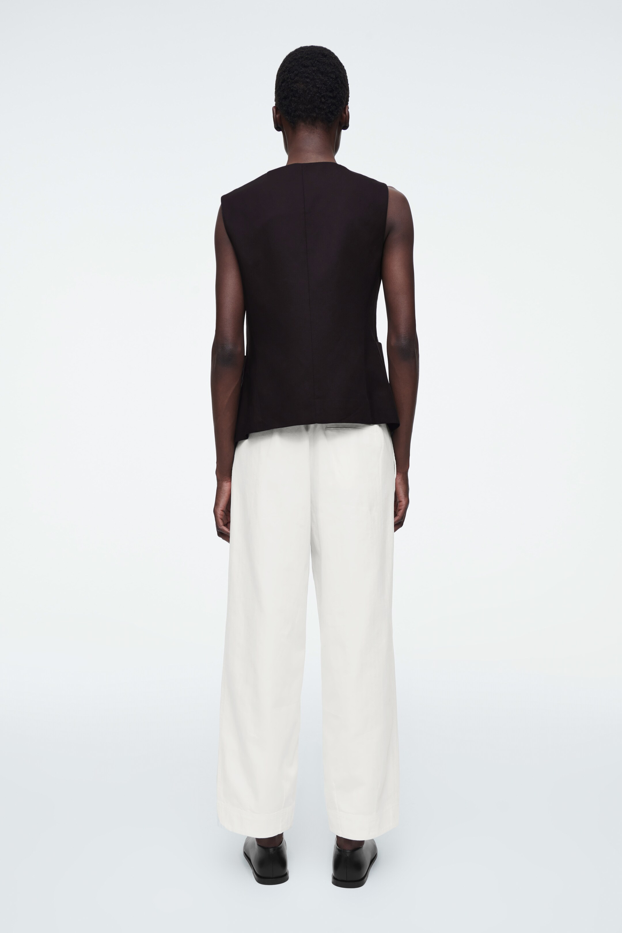 Grösseres Bild ansehen: SCHMAL ZULAUFENDE BAUMWOLLHOSE MIT KORDELZUG - WEISS - DAMEN | H&M CH 2