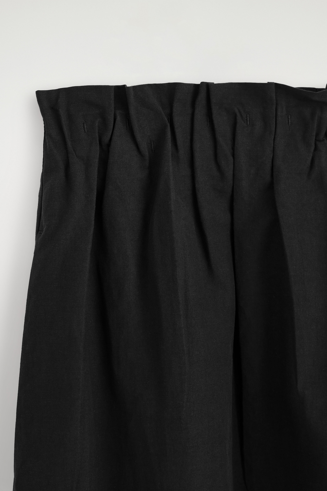 COTTON-LINEN BALLOON MIDI SKIRT — BLACK