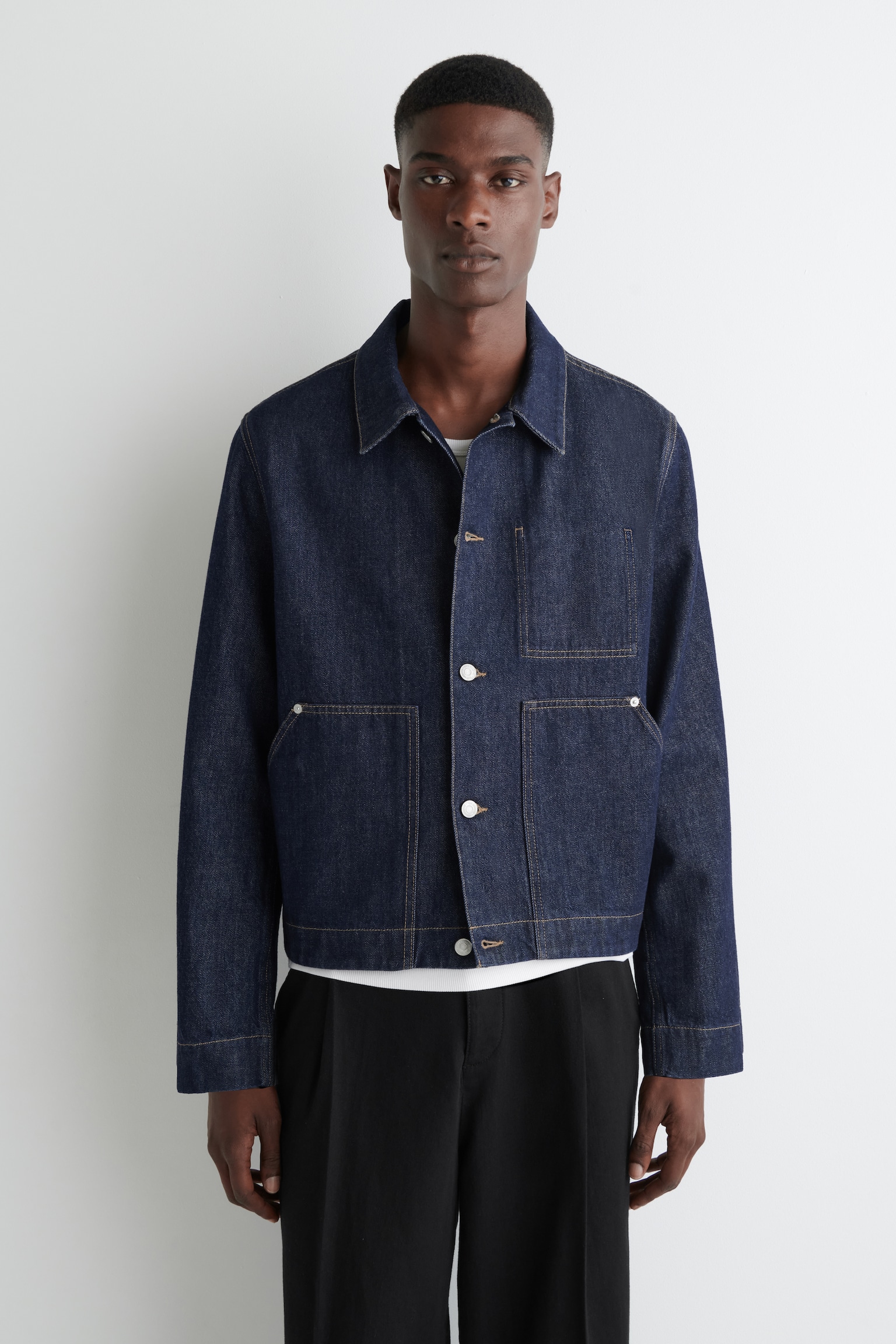 CHAQUETA DE DENIM LAVADO - AZUL OSCURO/BEIGE