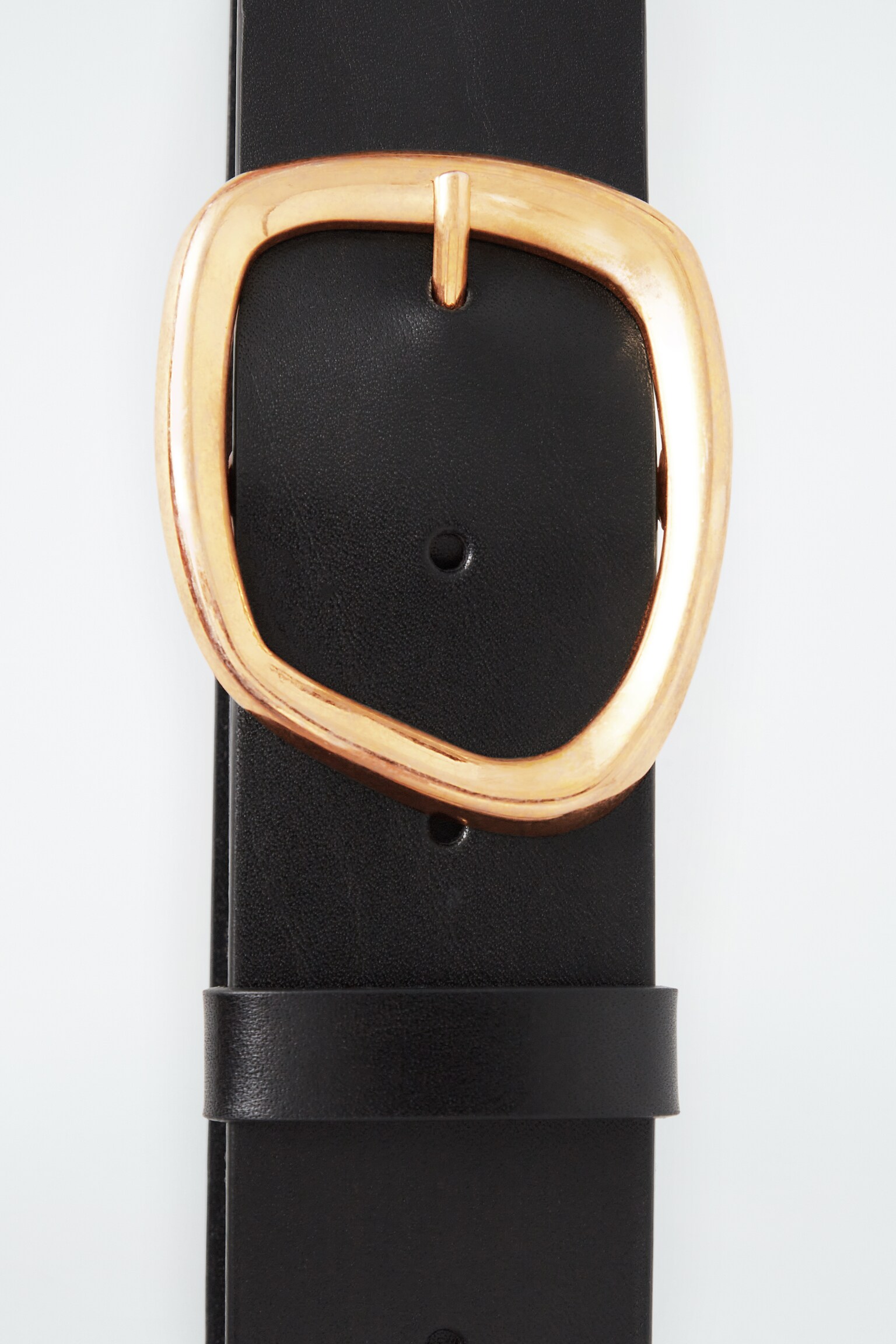 ASYMMETRIC-BUCKLE LEATHER BELT - BLACK - 2