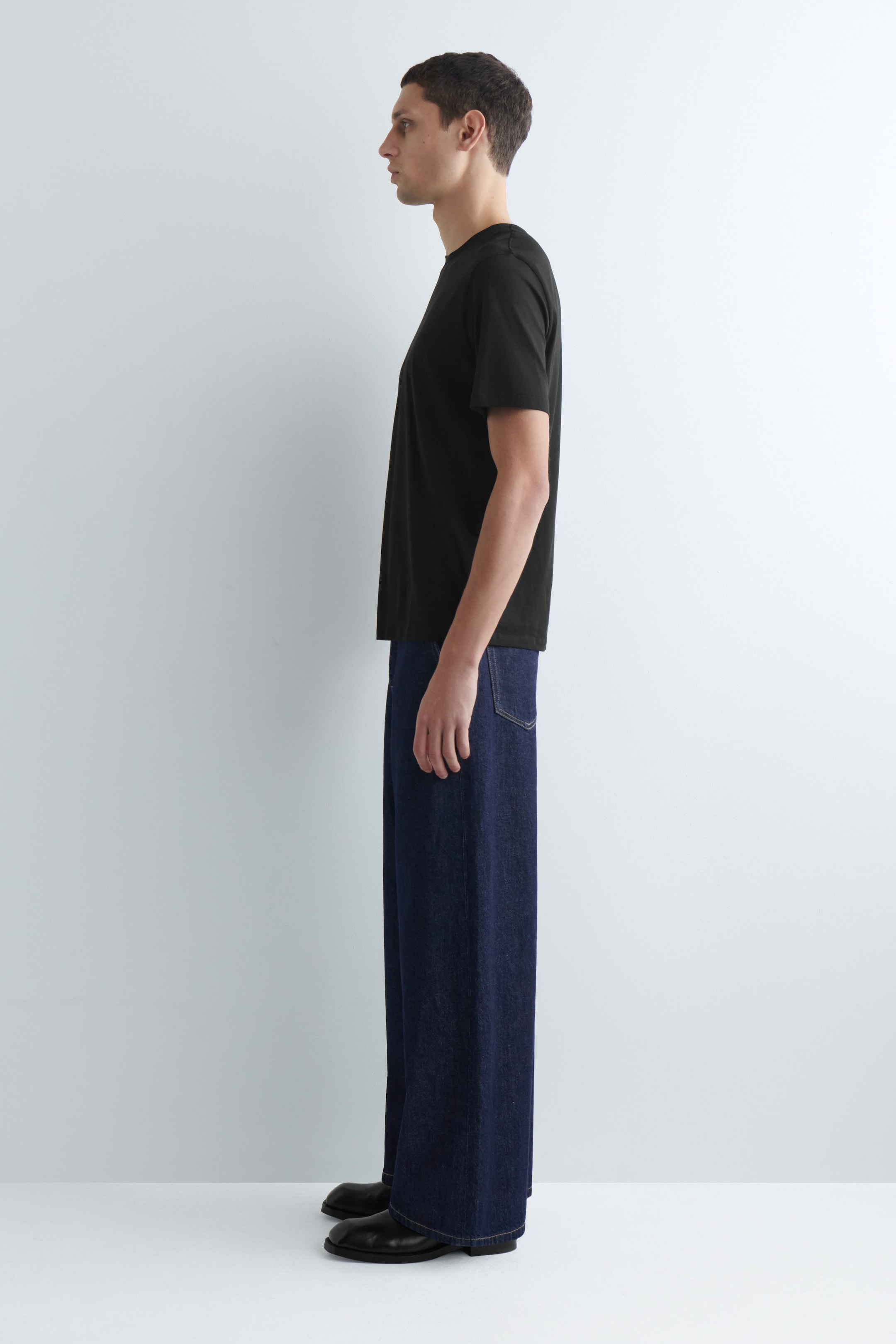 COTTON CREW-NECK T-SHIRT