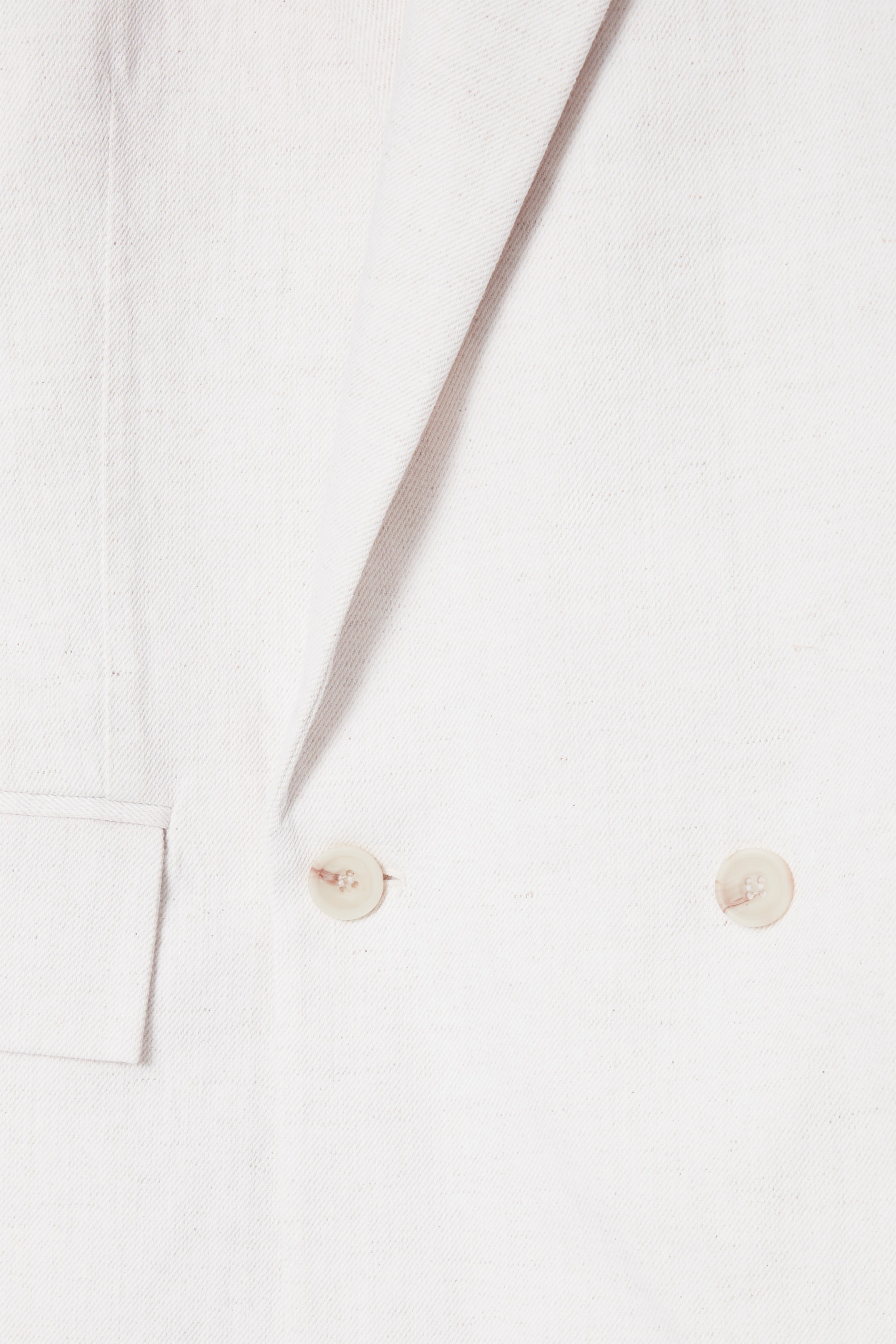 Grösseres Bild ansehen: DOPPELREIHIGER DENIM-BLAZER MIT LOCKERER PASSFORM - WEISS - HERREN | H&M CH 2