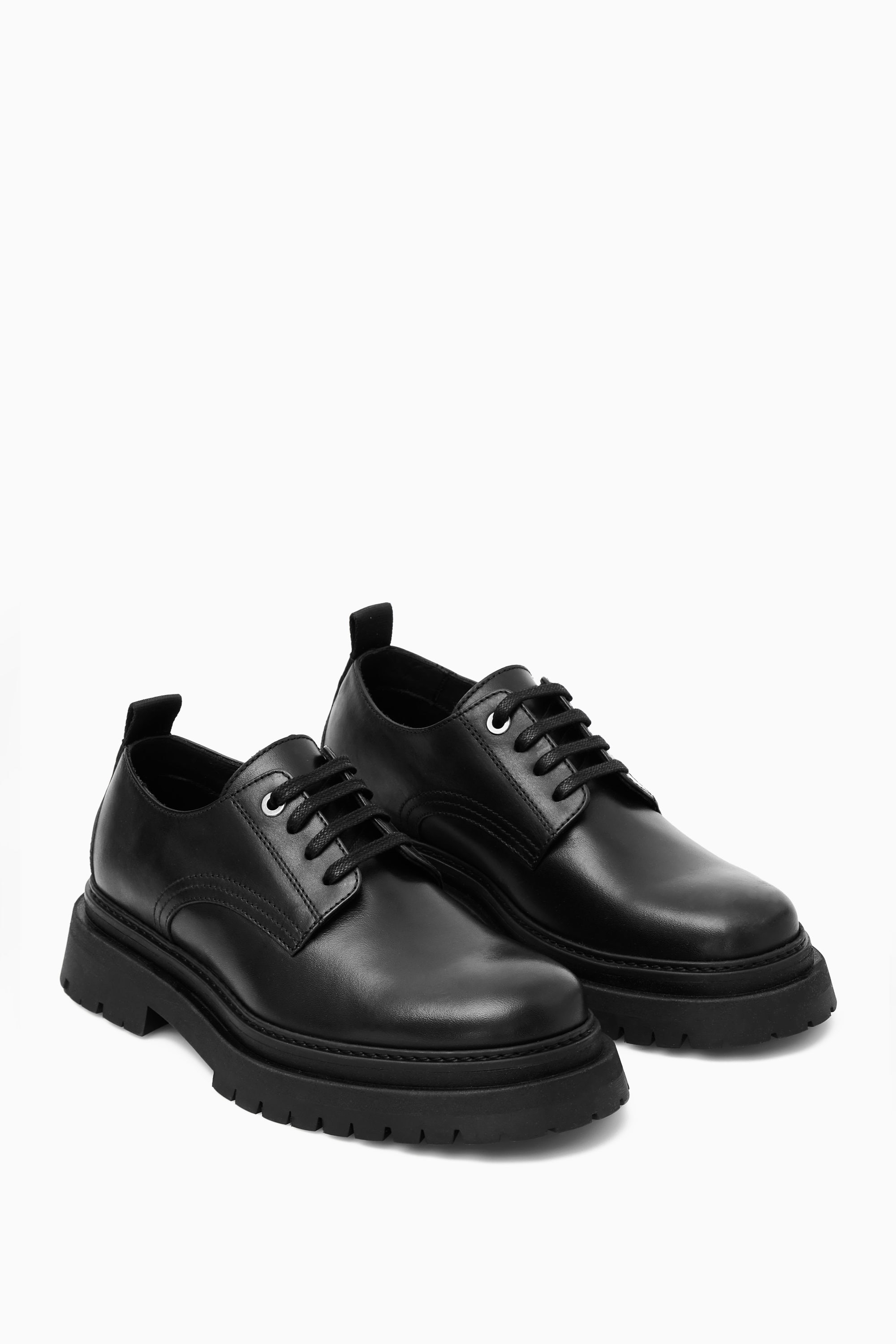 国内で当店のみ Hanqiaoriji - Black Leather Chunky Derby CHUNKY LEATHER DERBY SHOES - BLACK | COS