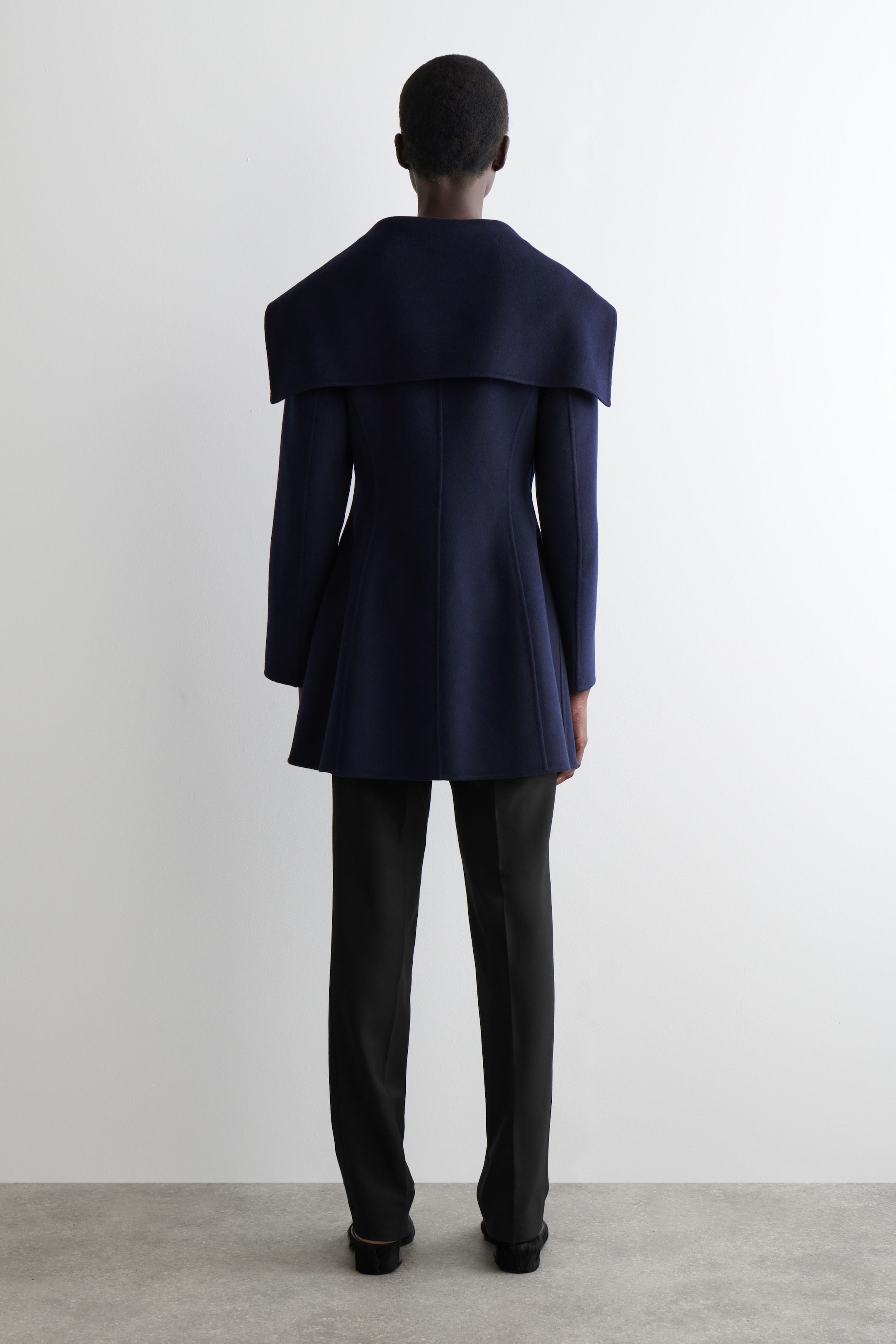 SCULPTED DOUBLE-FACED WOOL COAT