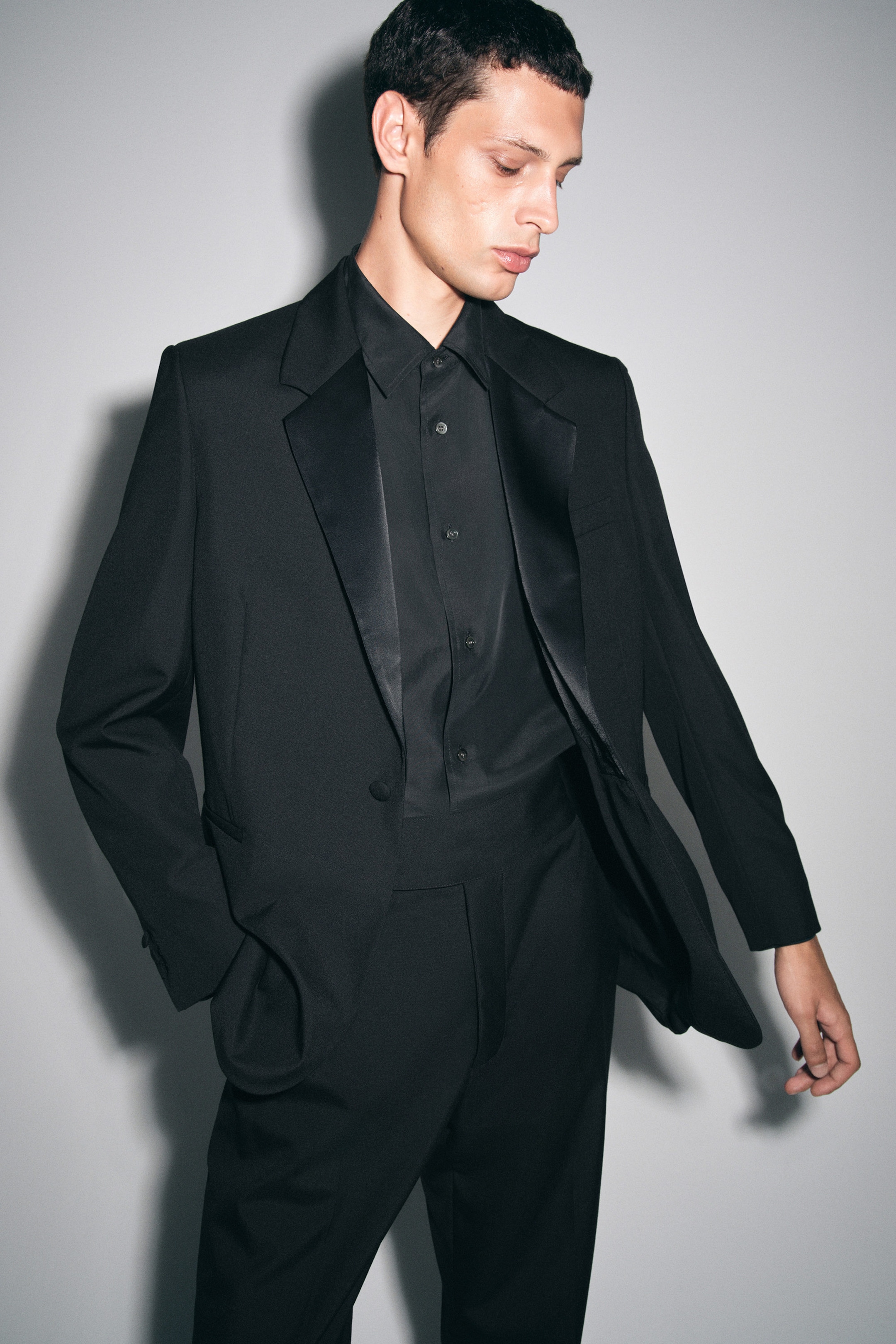 BLAZER EN LAINE À COL SATINÉ