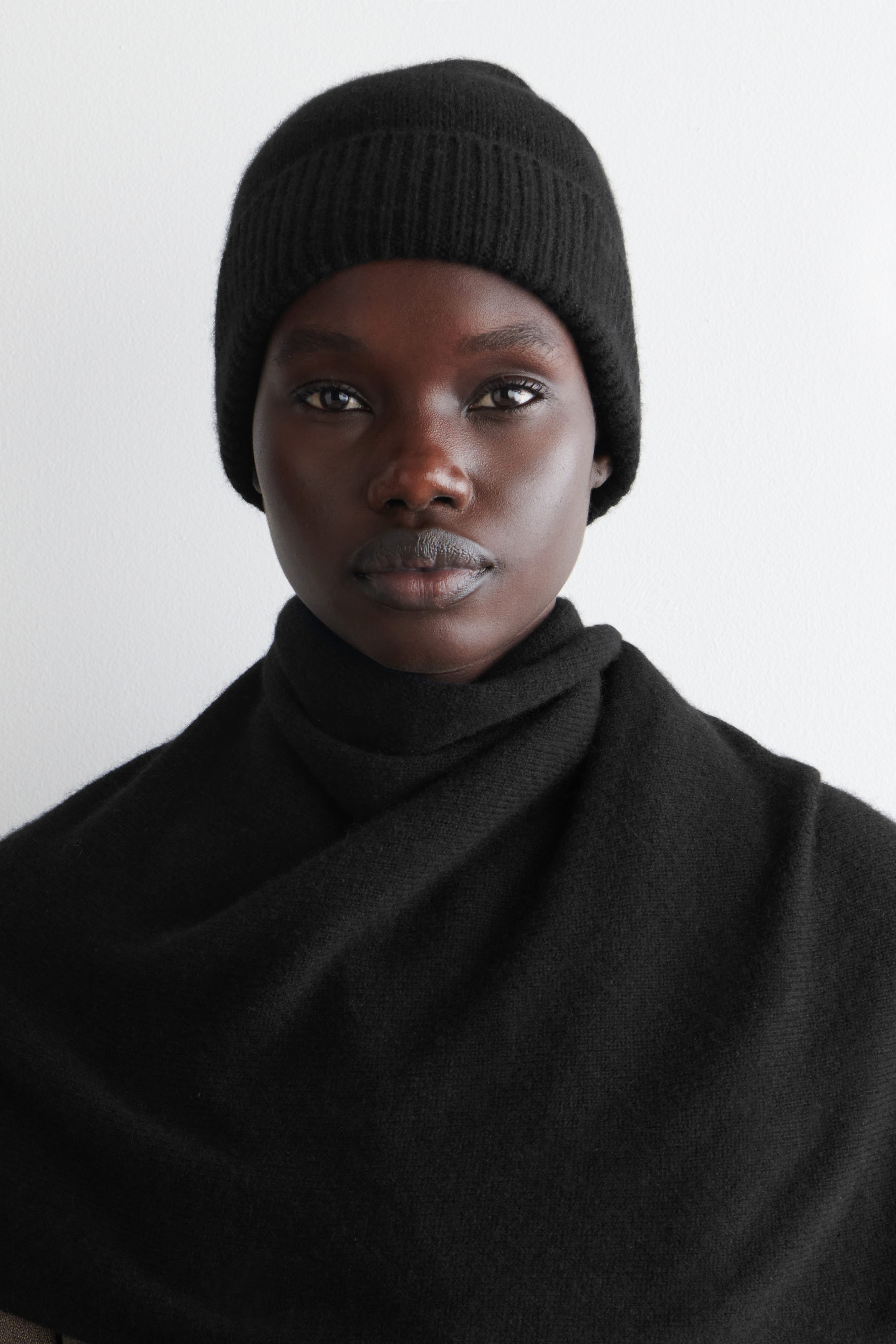 CASHMERE BEANIE - BLACK | COS