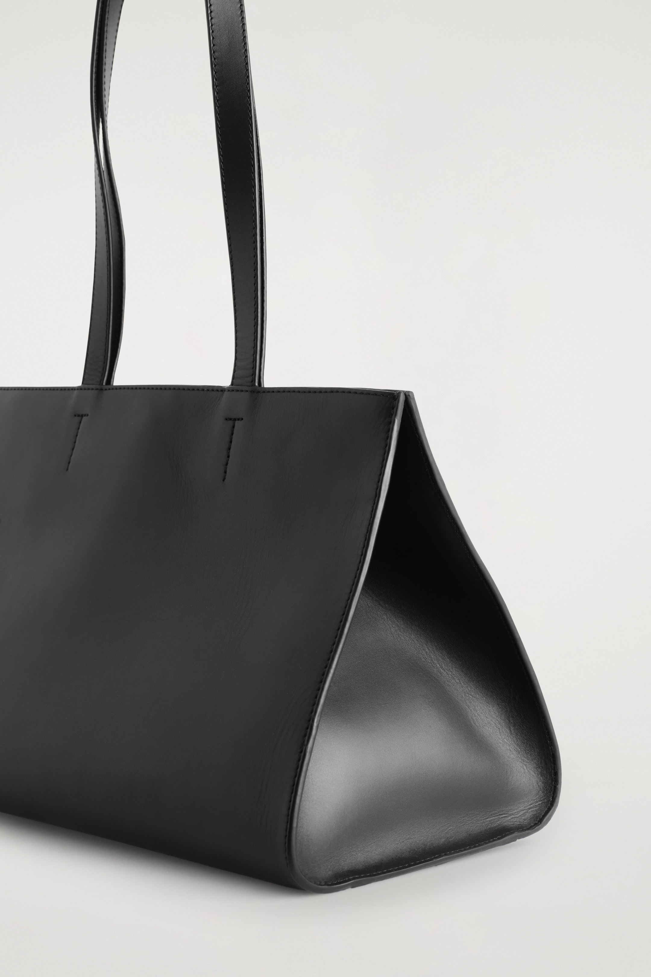 GALLERY TOTE BAG - LEATHER