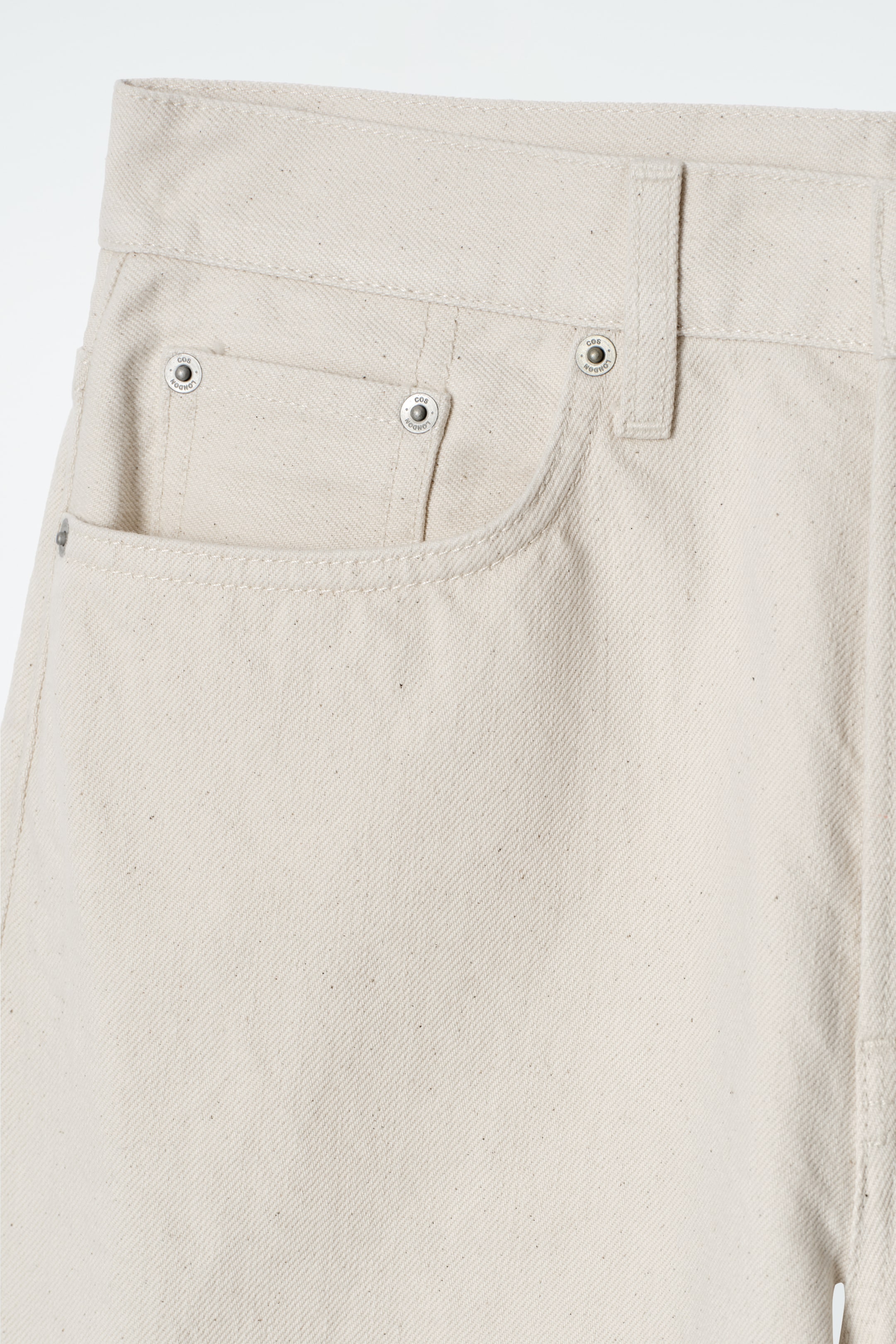 Visa större bild: FACADE JEANS MED UPPVIKT FÅLL & LEDIG PASSFORM - ECRU - DAM | H&M SE 7