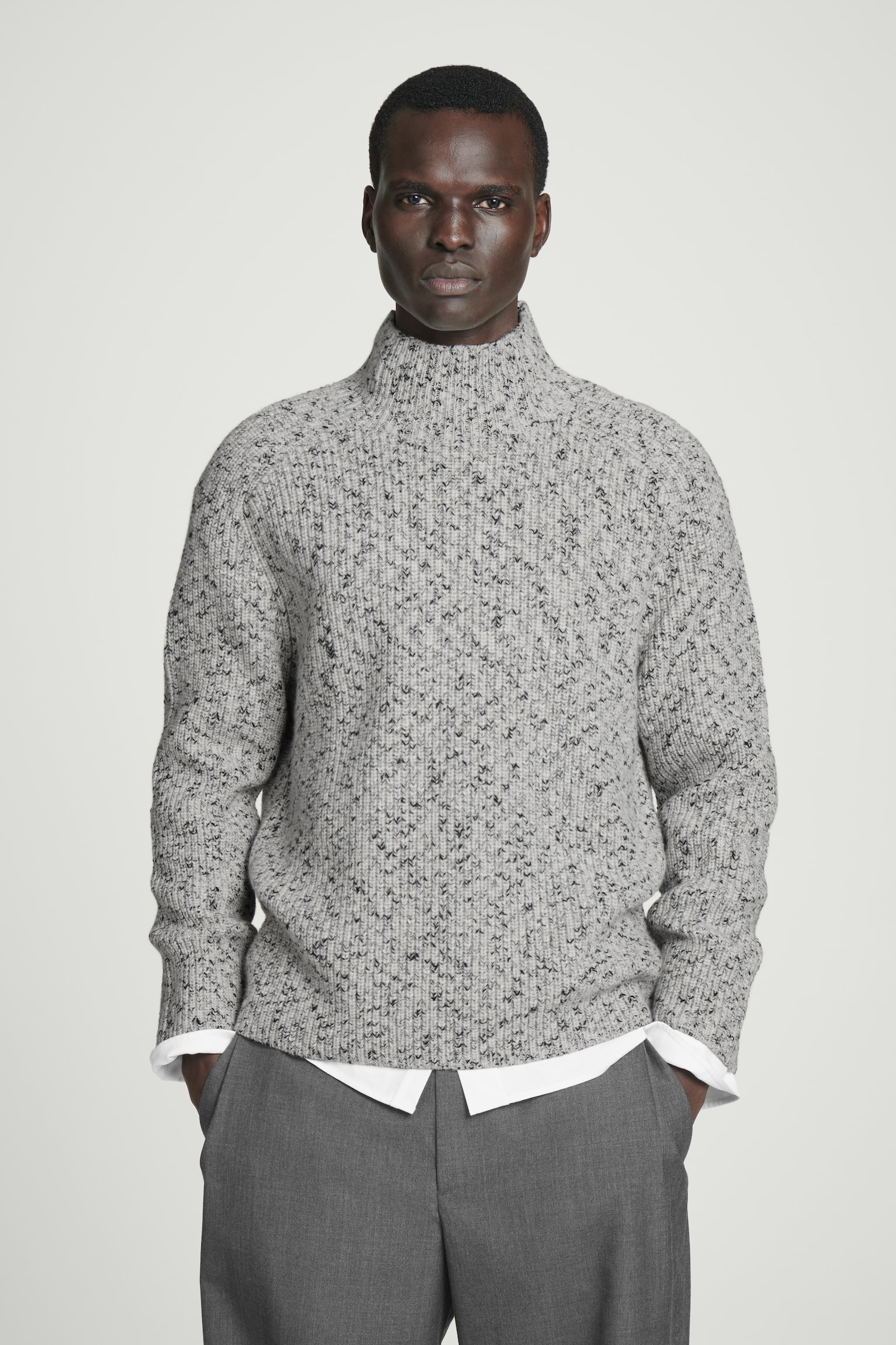 TWIST-YARN WOOL JUMPER - LIGHT GREY/DARK GREEN