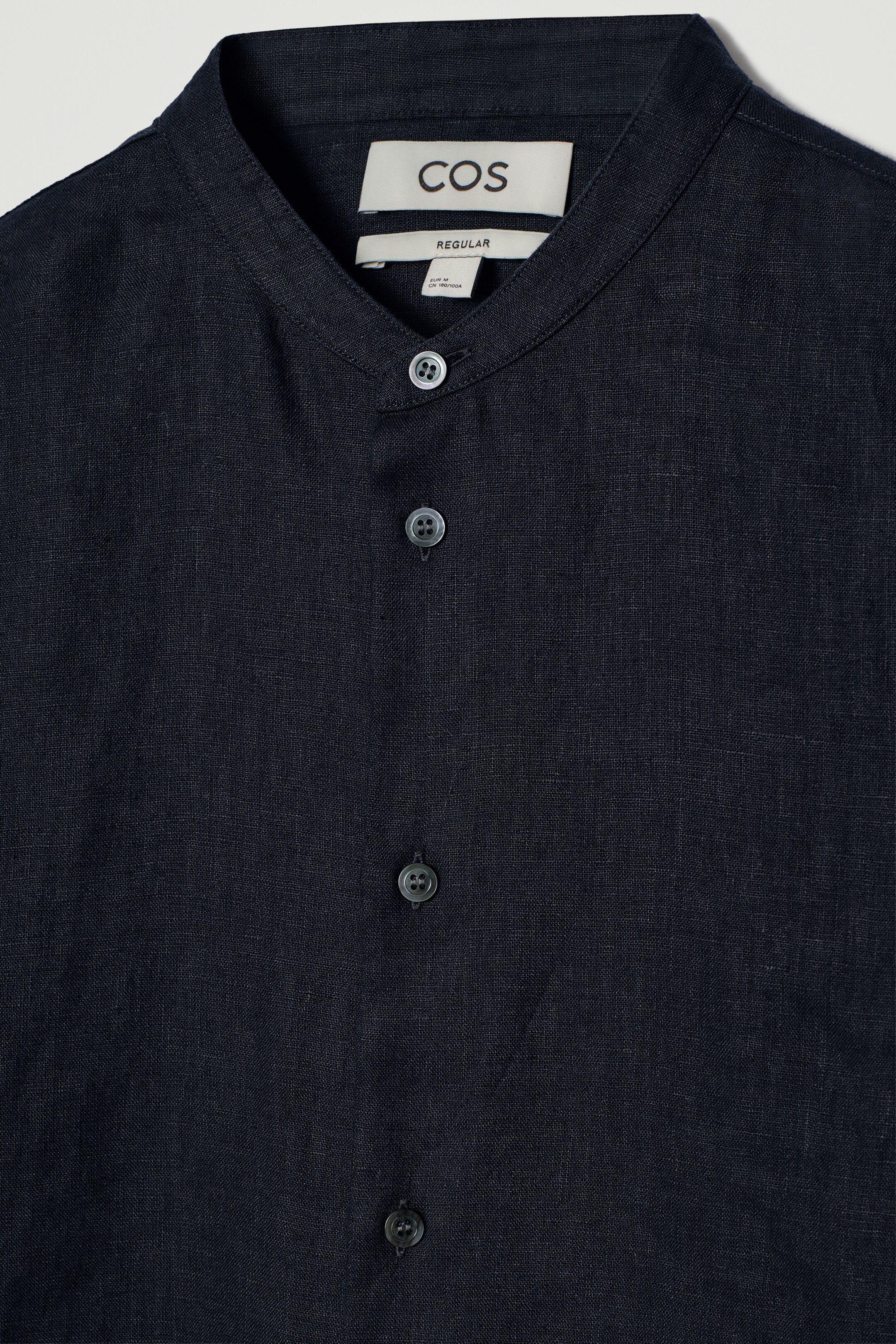 Agrandir l'image: CHEMISE À COL OFFICIER EN LIN - BLEU MARINE - HOMME | H&M CH 8