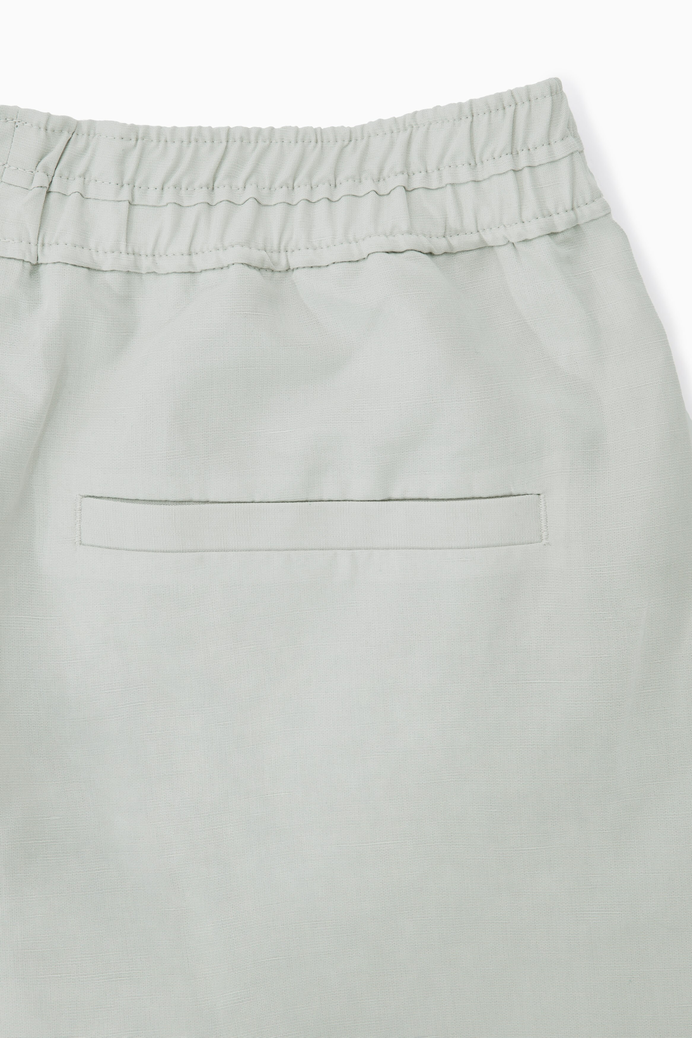 【SATIIIZ】Linen graphic bermuda pants GG linen blend canvas shorts in beige and blue | GUCCI® US