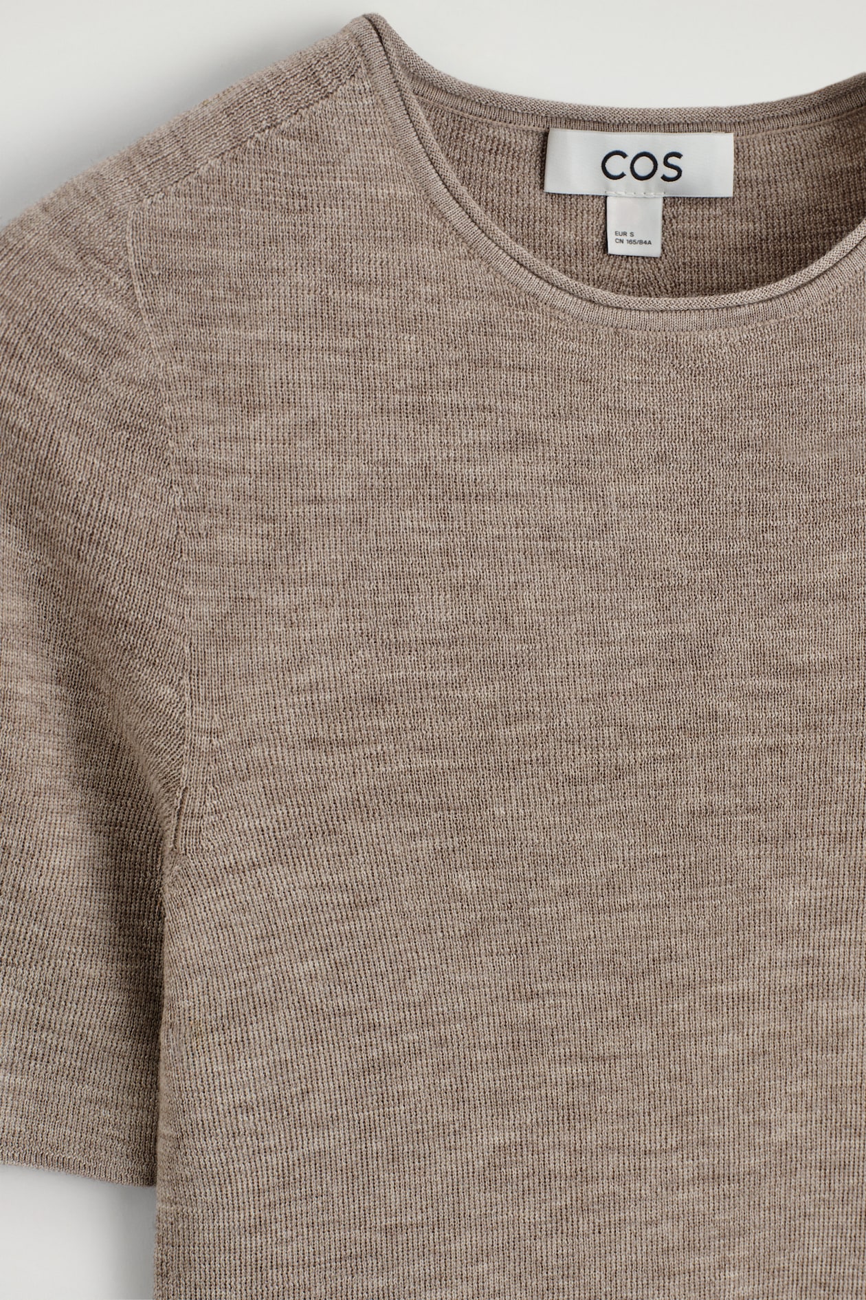 SEAMLESS MERINO WOOL T-SHIRT — BEIGE MÉLANGE