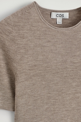 SEAMLESS MERINO WOOL T-SHIRT — BEIGE MÉLANGE 5