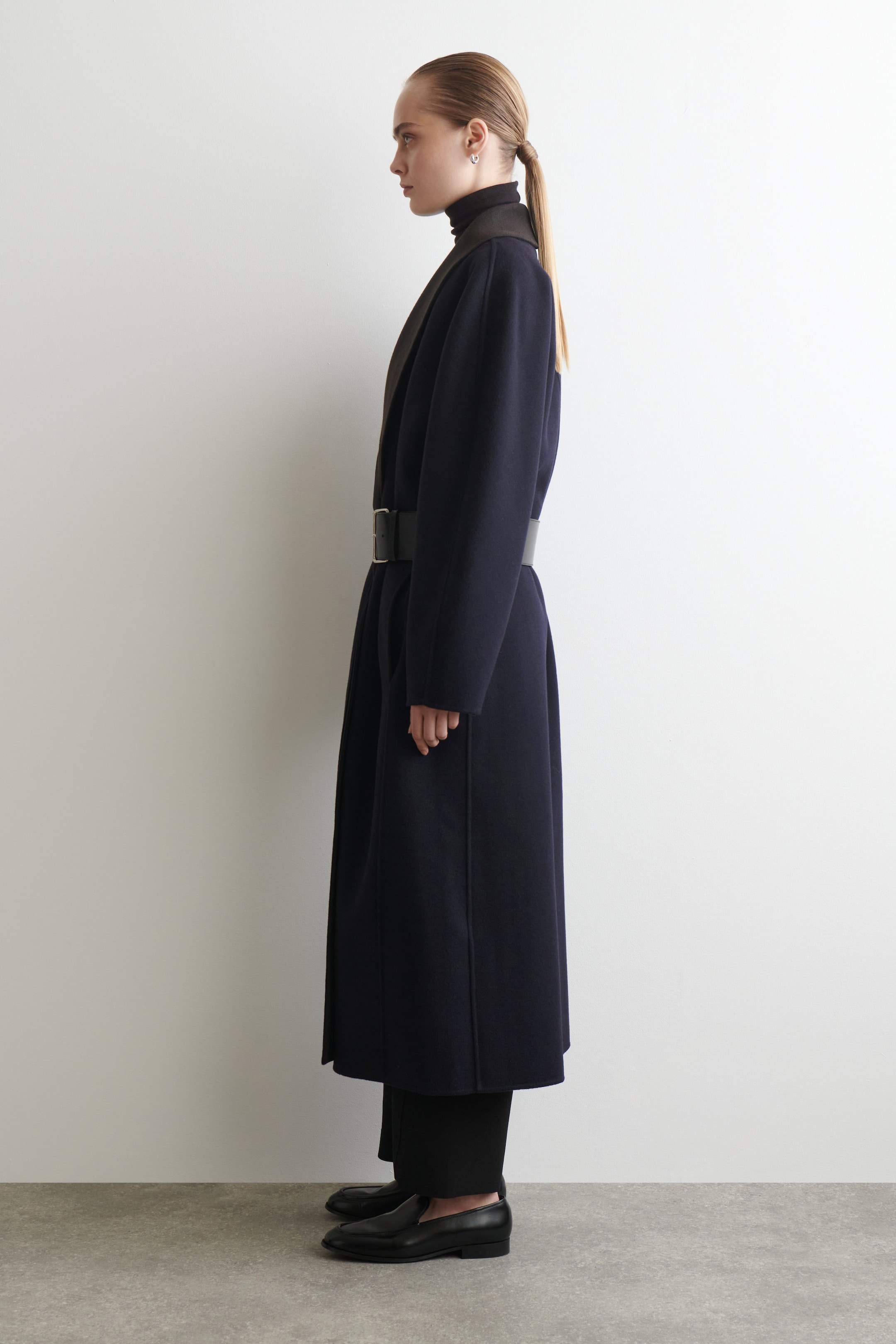 DOUBLE-FACED WOOL SHAWL-COLLAR COAT - NAVY / BROWN | COS US