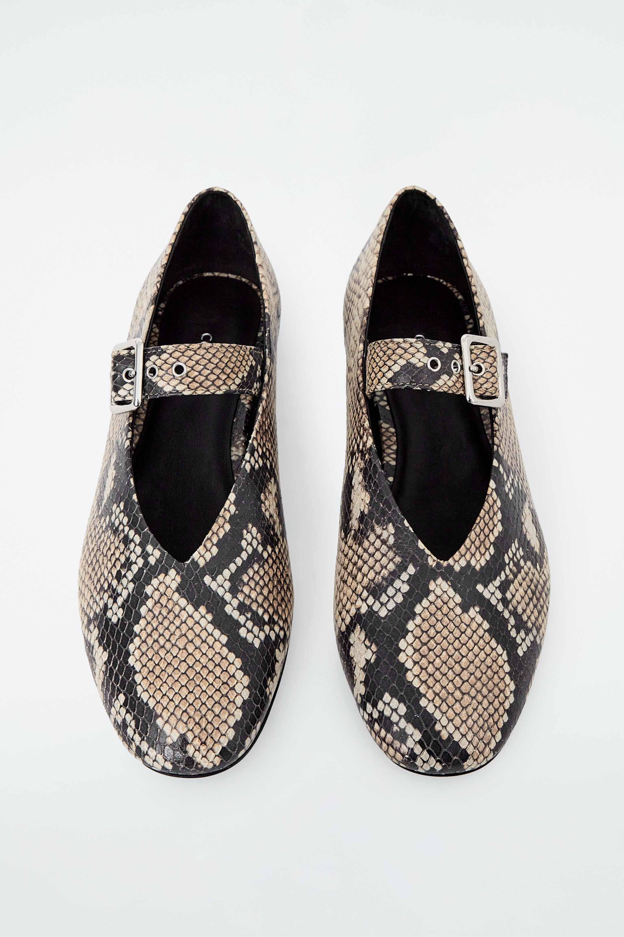 Agrandir l'image: BALLERINES EN CUIR EFFET PEAU DE SERPENT - EFFET PEAU DE SERPENT - FEMME | H&M CH 5