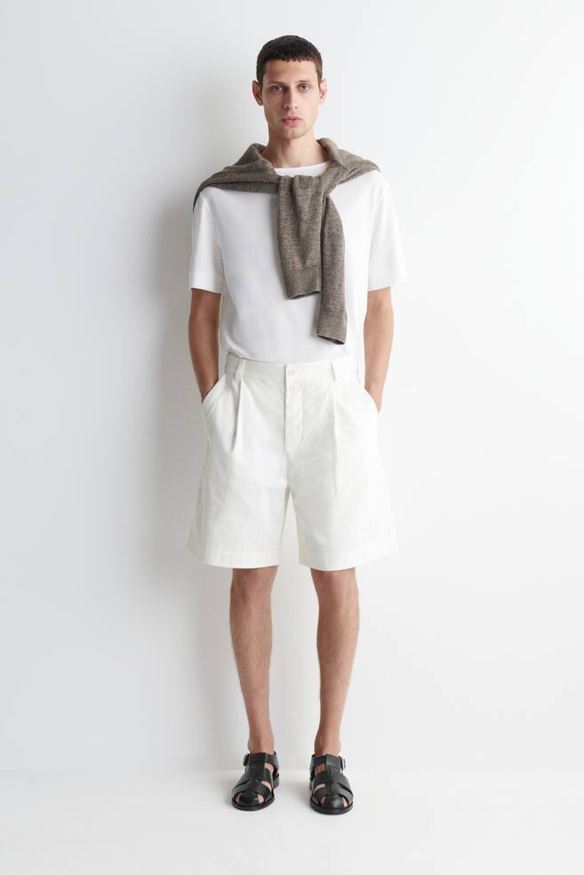 PLEATED DENIM-HERRINGBONE SHORTS - WHITE - 1
