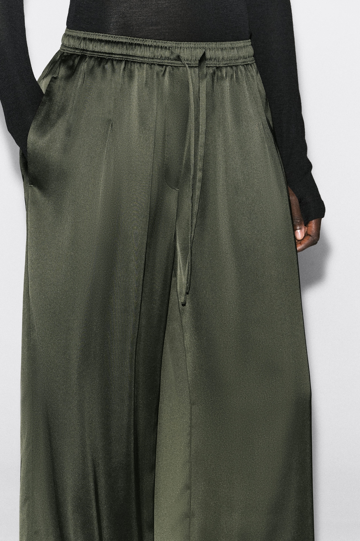 PLEATED SATIN DRAWSTRING PANTS — KHAKI