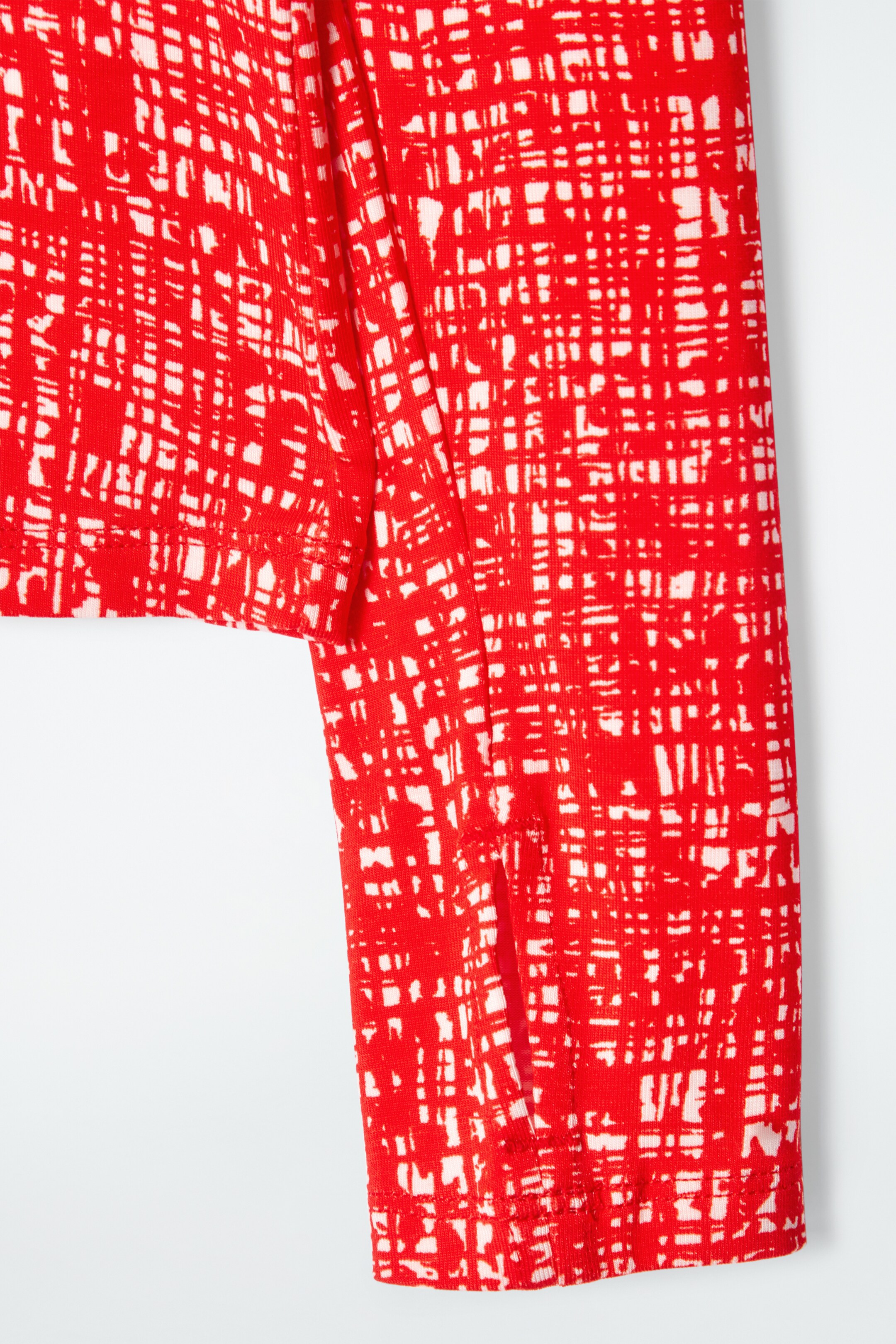 Zobrazit větší obrázek: SLIM LEHKÝ TOP S DLOUHÝM RUKÁVEM - RED / WHITE - ŽENY | H&M CZ 2