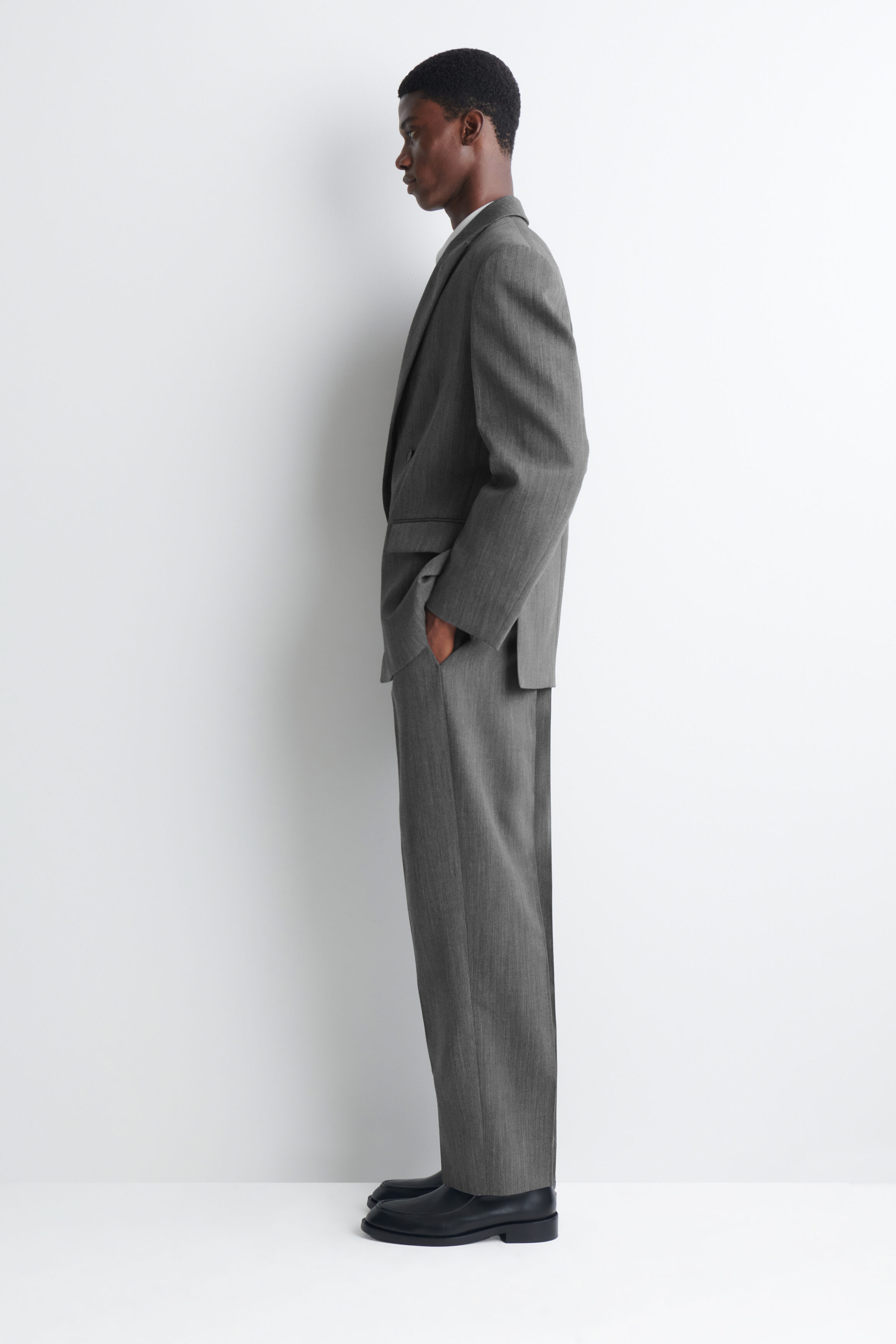 DOUBLE-BREASTED WOOL BLAZER - thumbnail 3