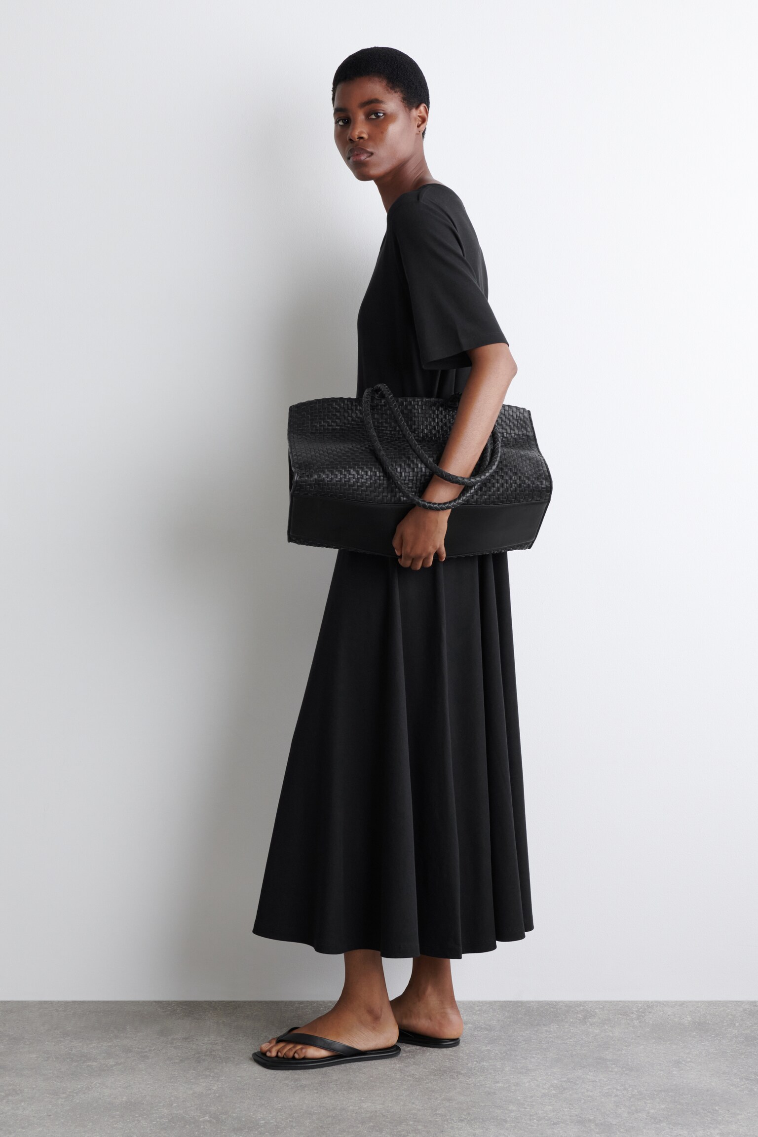 ROBE MIDI DRAPÉE EN COTON - NOIR/BORDEAUX - 7