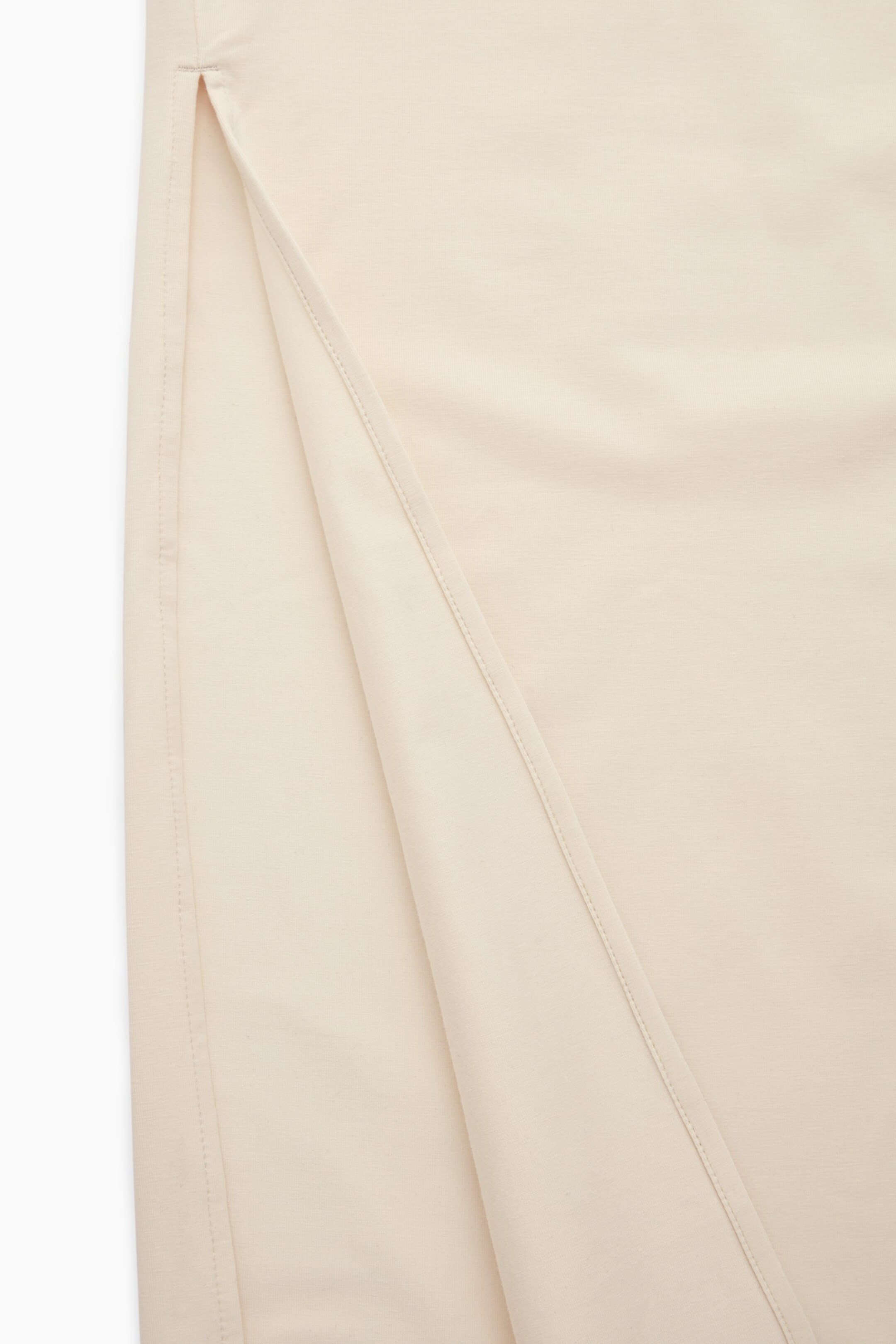 StillMedia/DescriptiveDetail