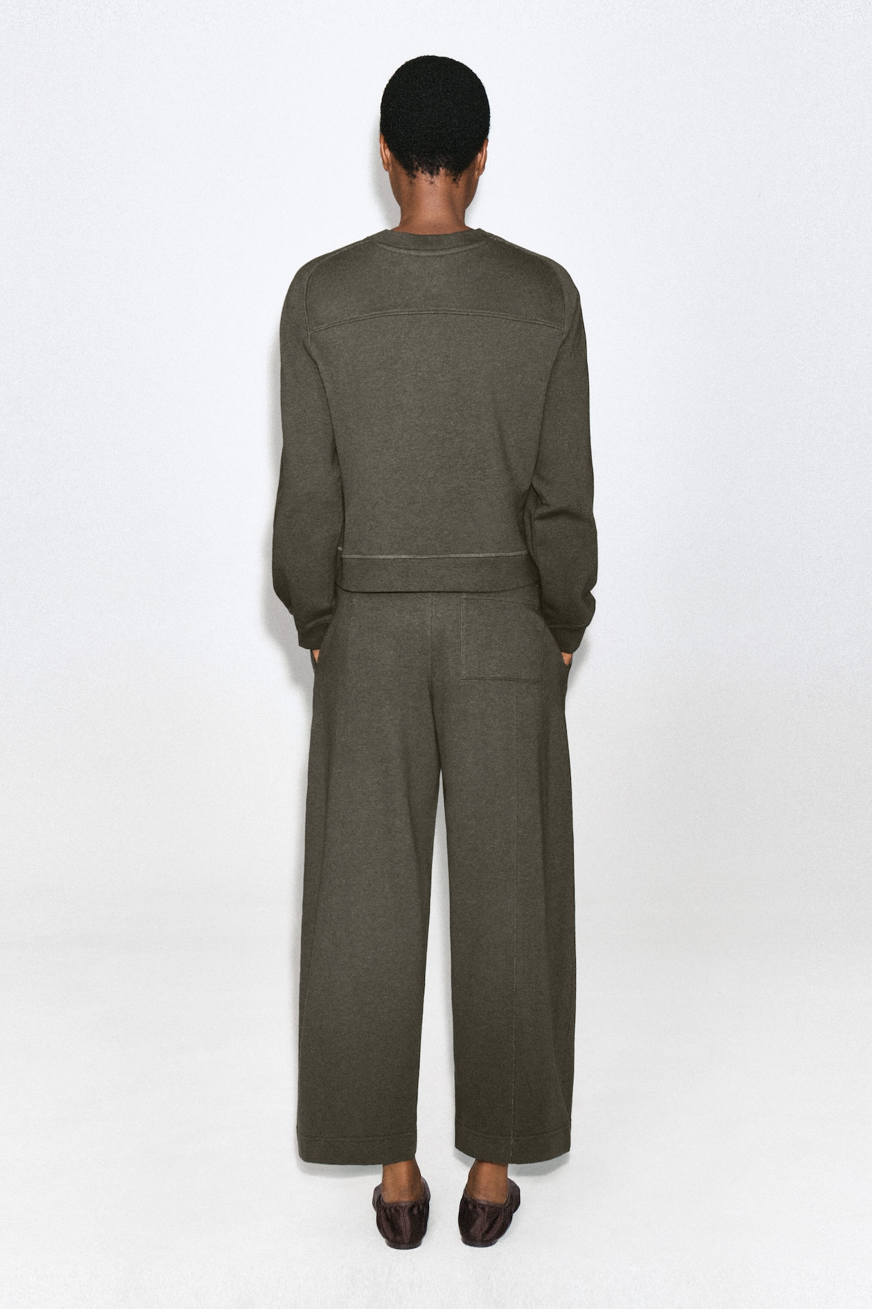 COTTON BARREL-LEG JOGGERS — BROWN