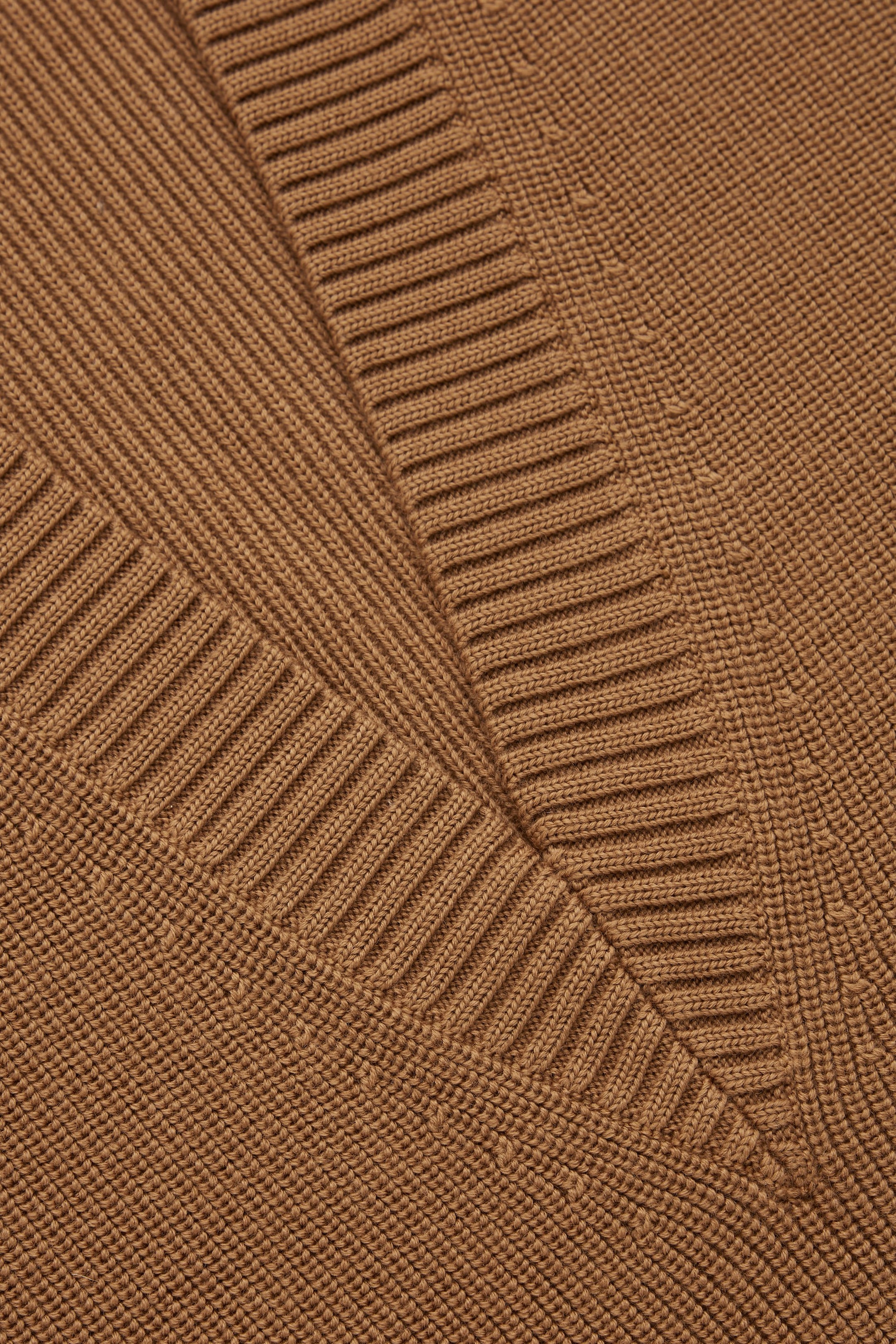 StillMedia/DescriptiveDetail