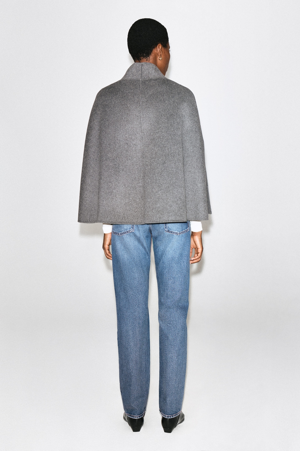 SHAWL-COLLAR DOUBLE-FACED WOOL CAPE — GRAY