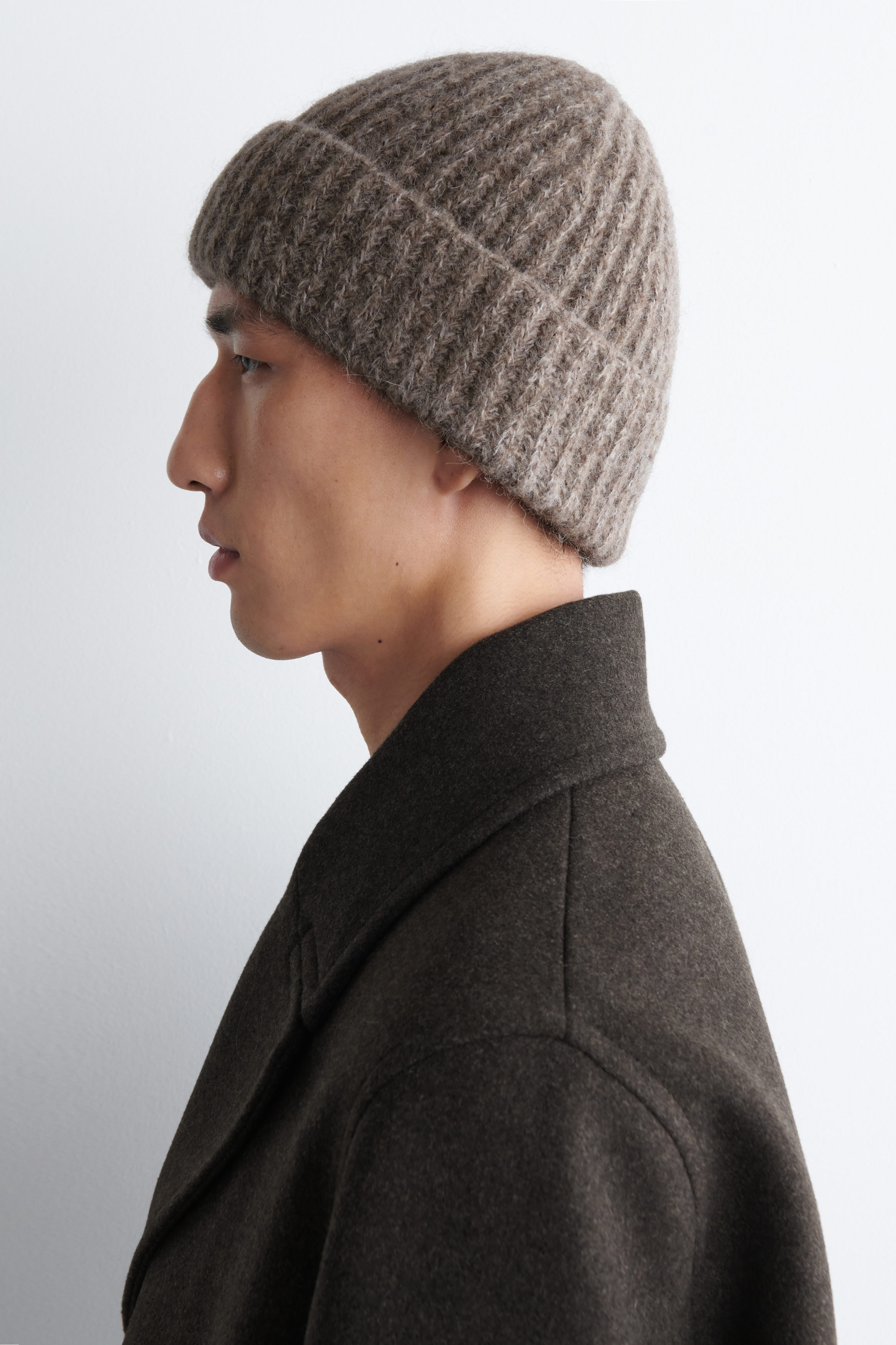 ALPACA-BLEND FISHERMAN BEANIE - TAUPE | COS DE