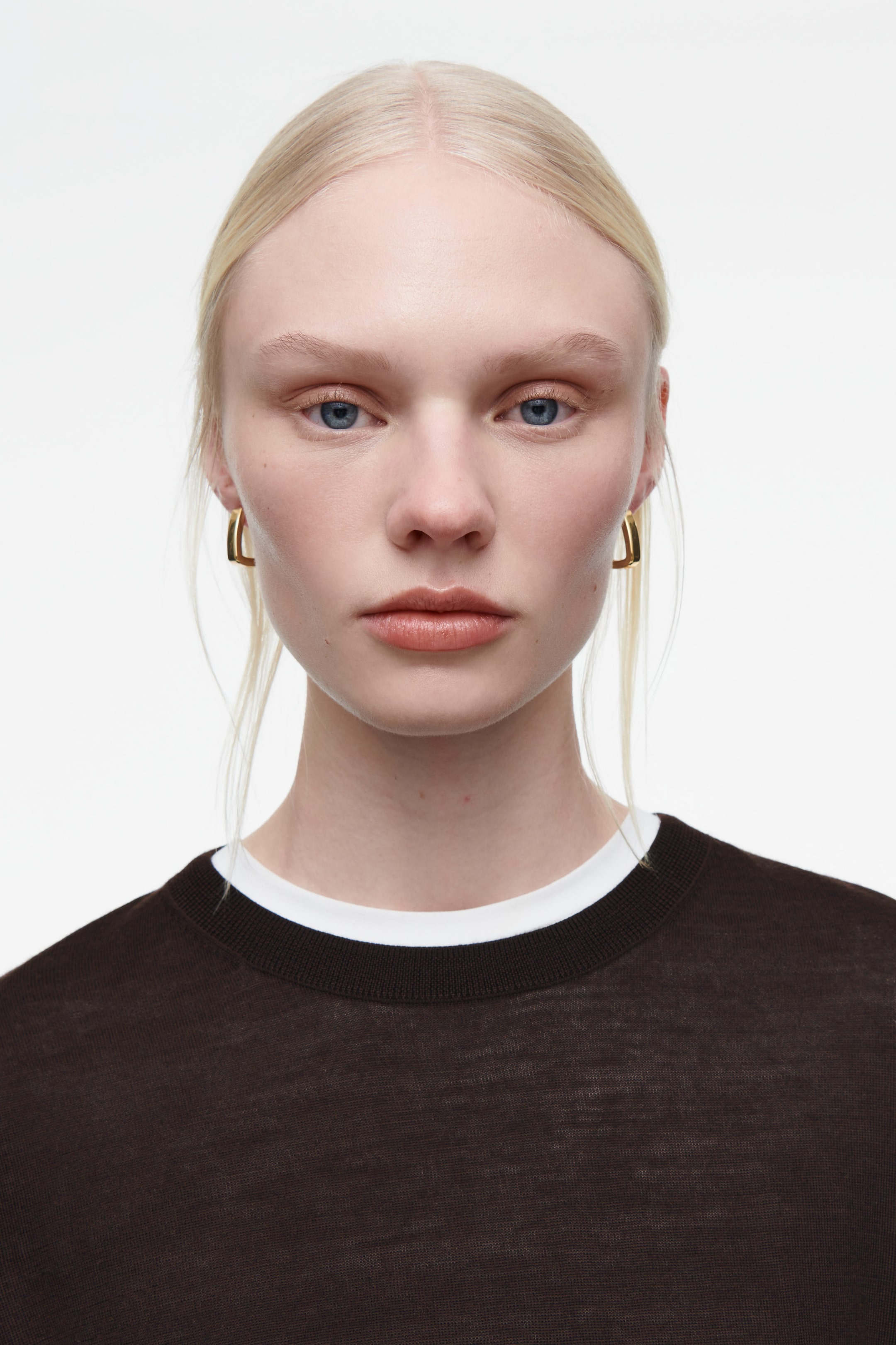 SQUARED HOOP EARRINGS