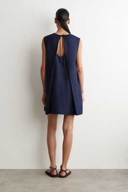 V-NECK OPEN-BACK LINEN MINI DRESS — NAVY 4