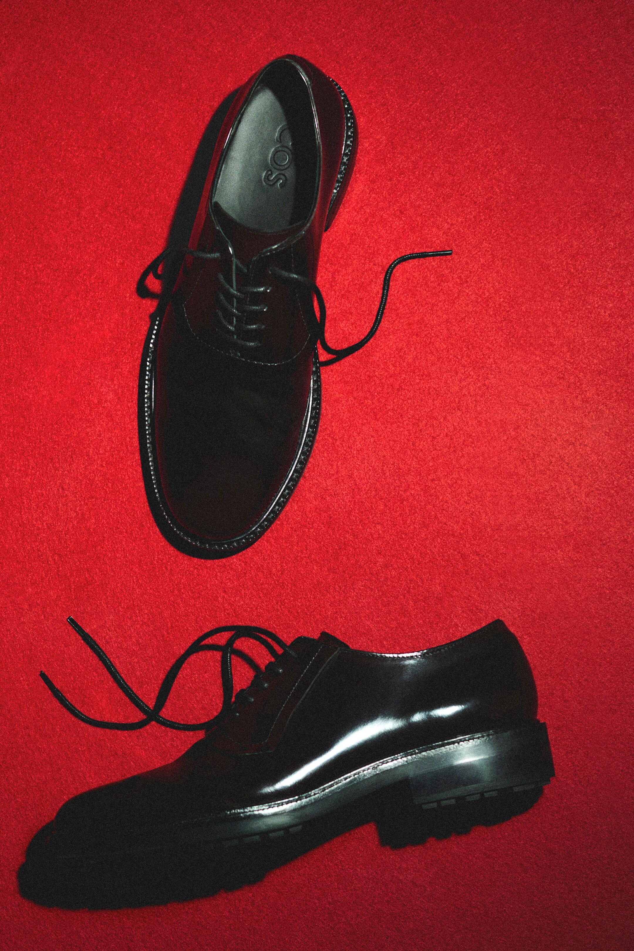 Größeres Bild anzeigen: OXFORD-SCHUHE AUS LEDER - SCHWARZ - Men | H&M AT 7