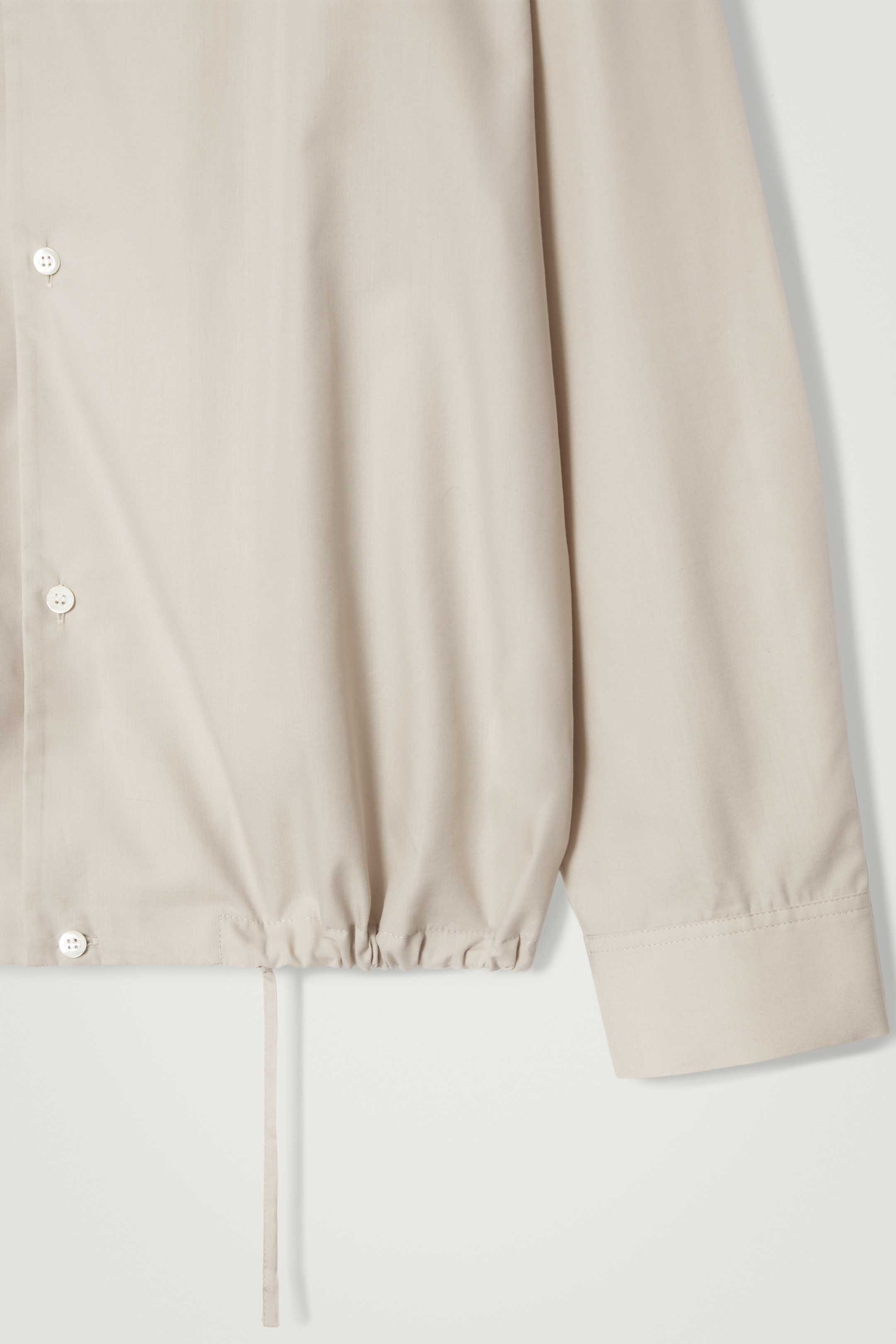 Grösseres Bild ansehen: LOCKERES BAUMWOLLHEMD MIT KORDELZUG - BEIGE - HERREN | H&M CH 2