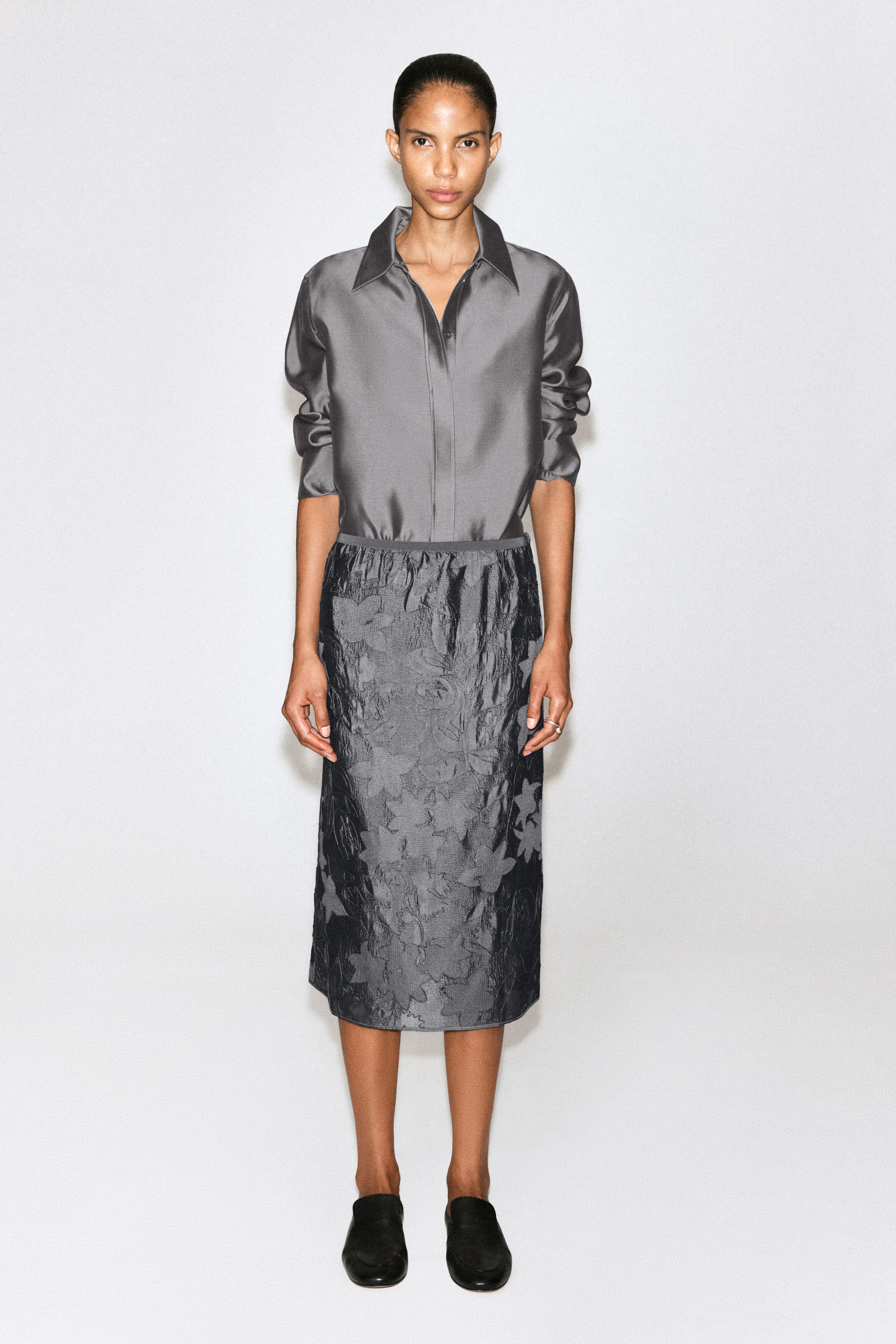 EMBROIDERED SHEER COLUMN SKIRT - thumbnail 2