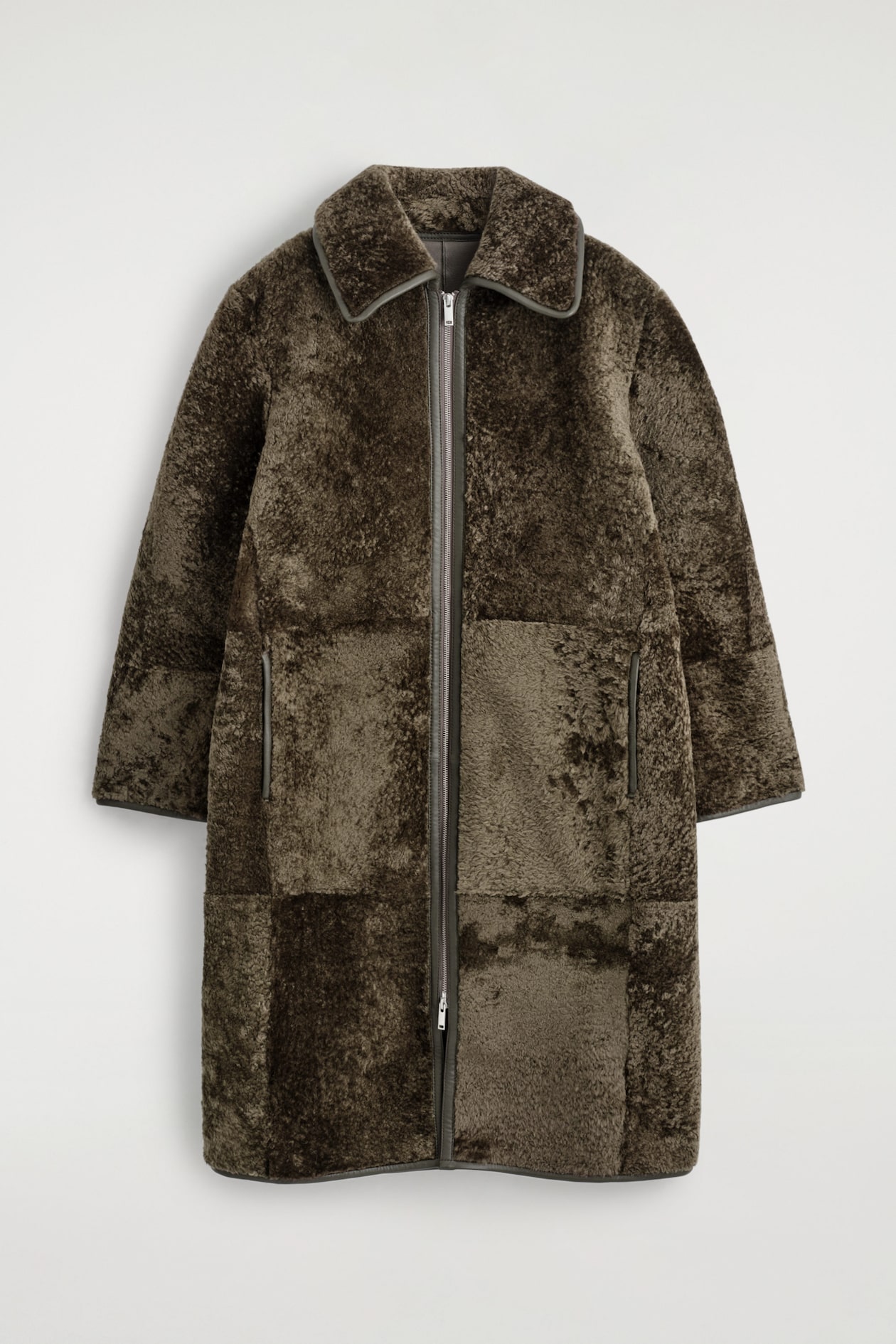 LEATHER-BONDED SHEARLING LONG COAT — KHAKI