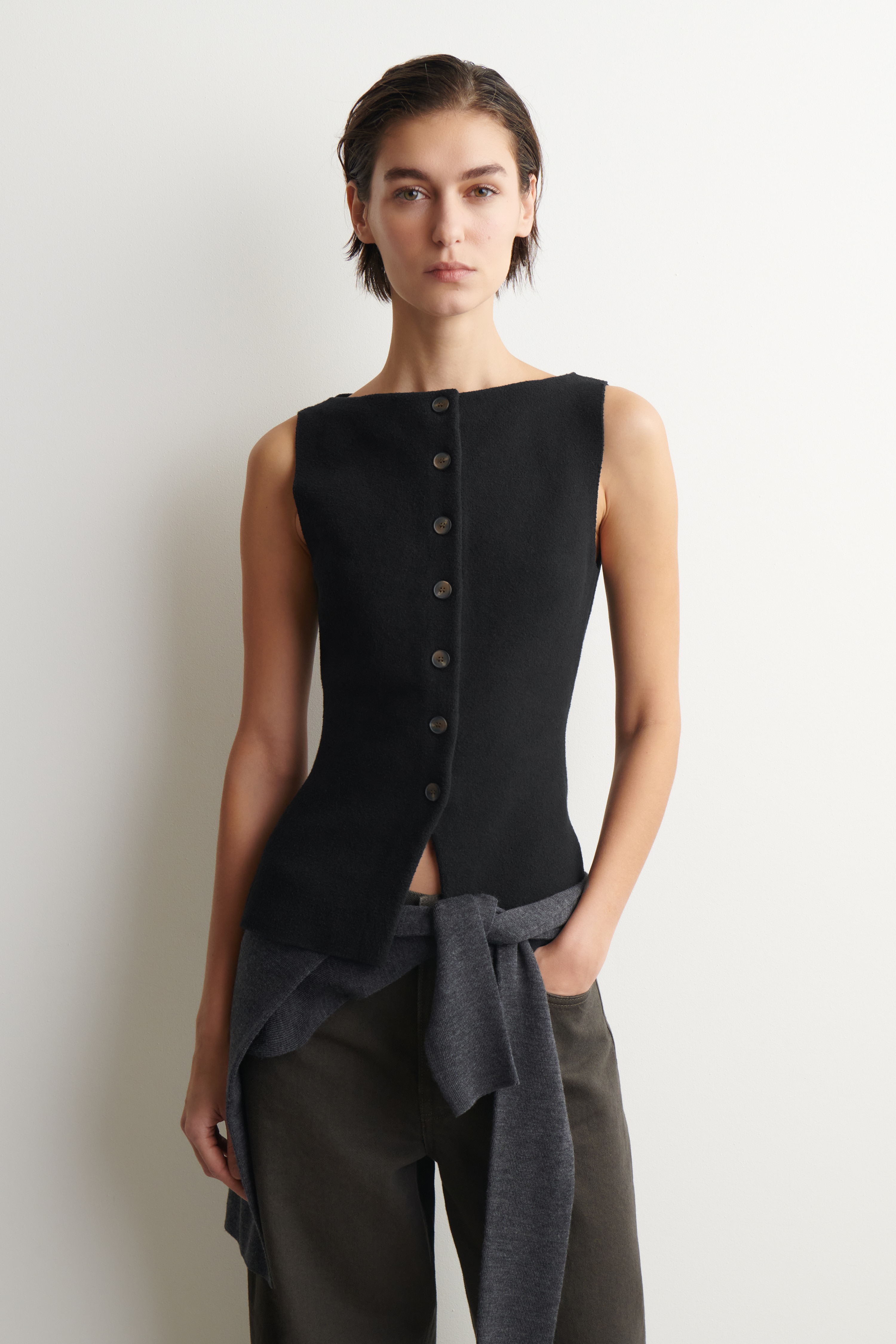 COTTON-BLEND CREPE WAISTCOAT