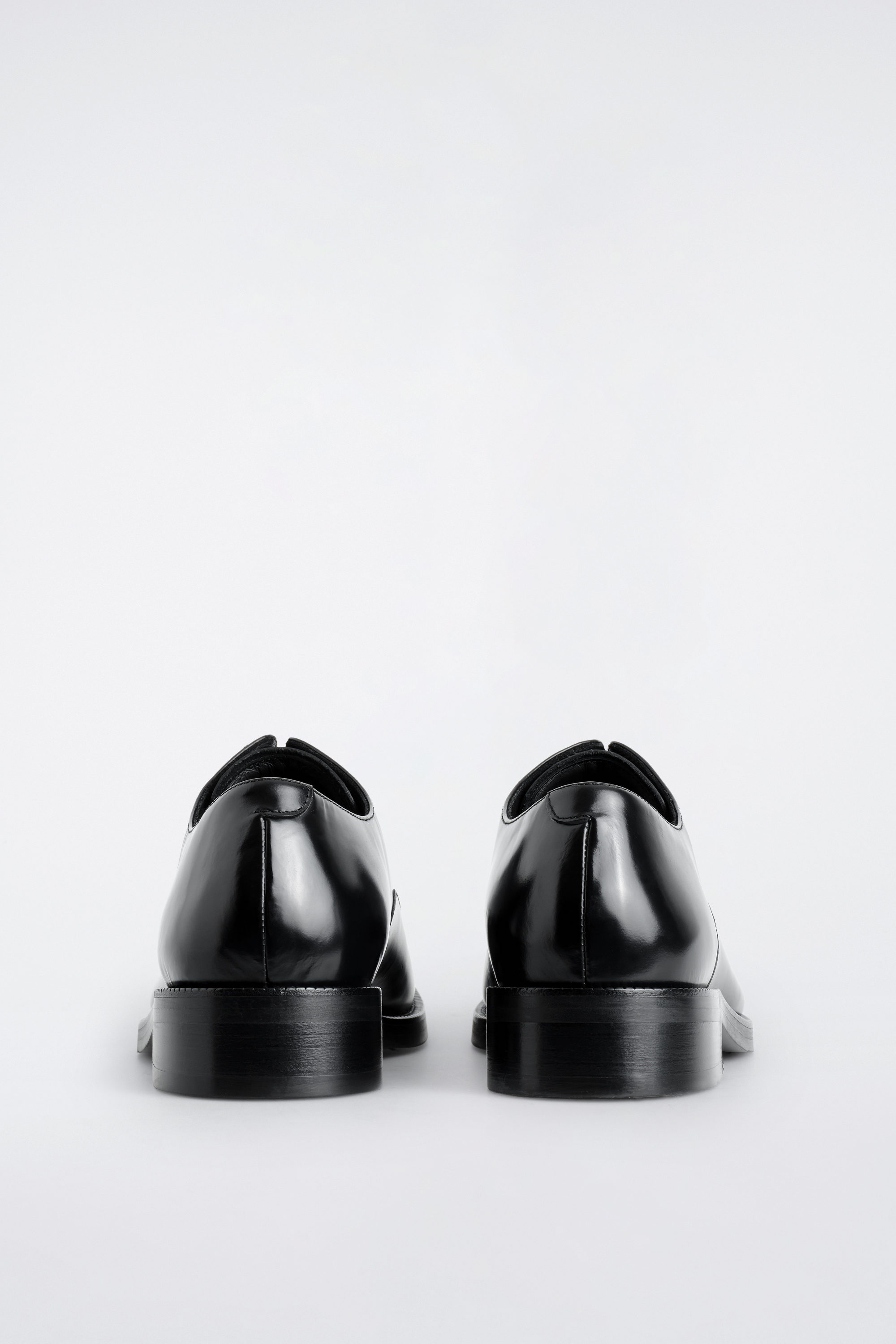 値下げ‼️COS 黒 革靴 SQUARE-TOE LEATHER OXFORD SHOES - BLACK | COS US