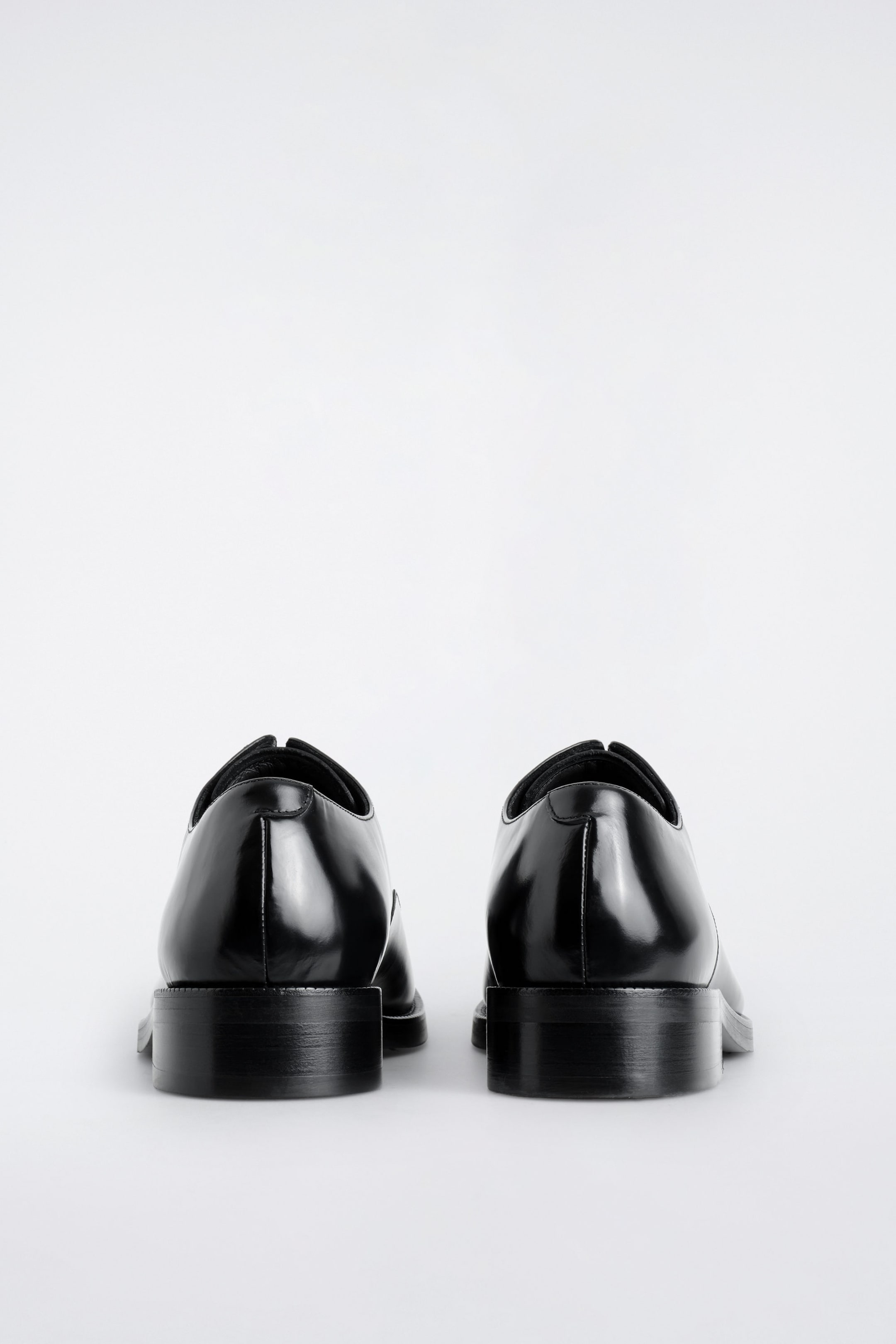 StillMedia/DescriptiveDetail