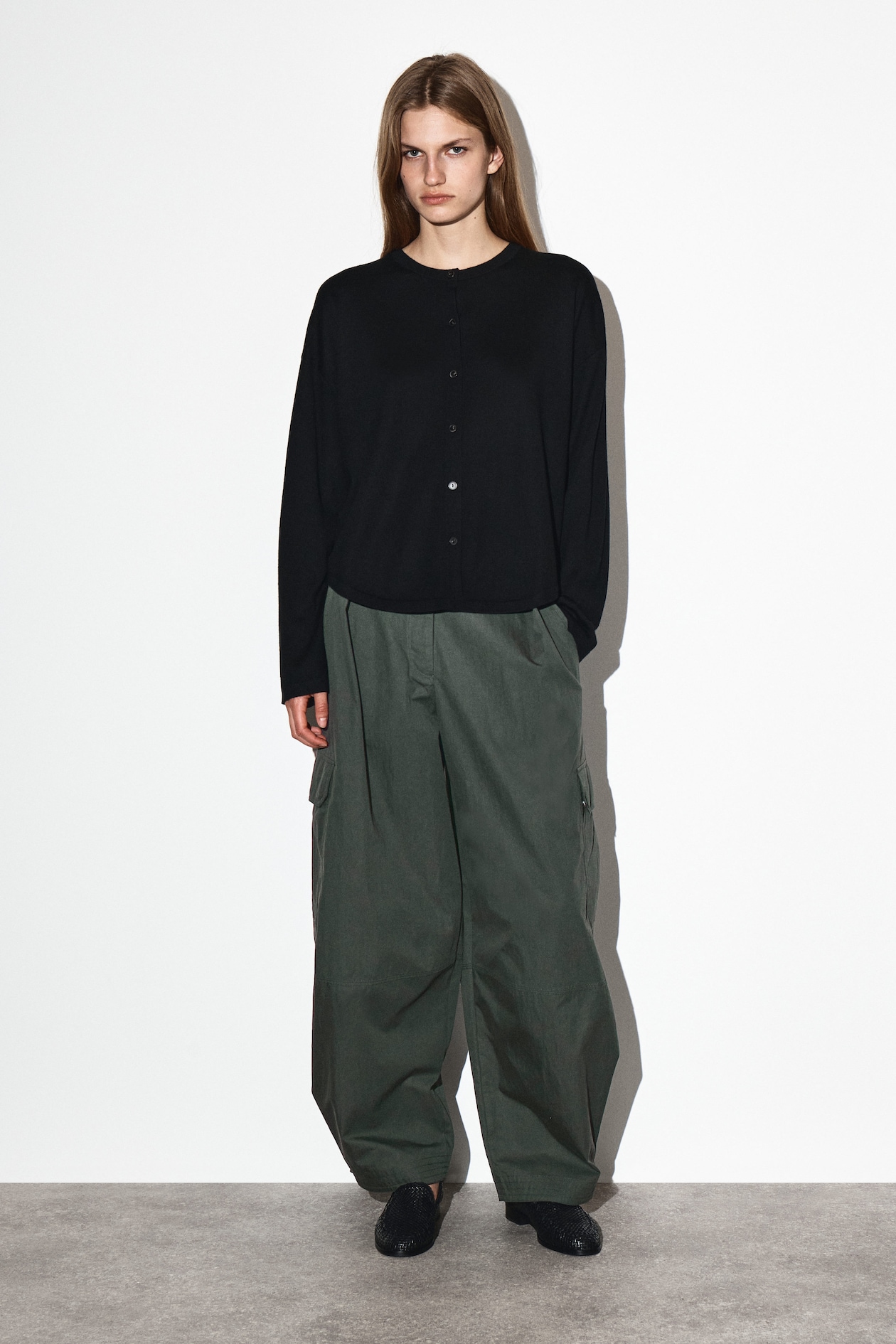 UTILITY BARREL-LEG TROUSERS - DARK GREEN | COS NL