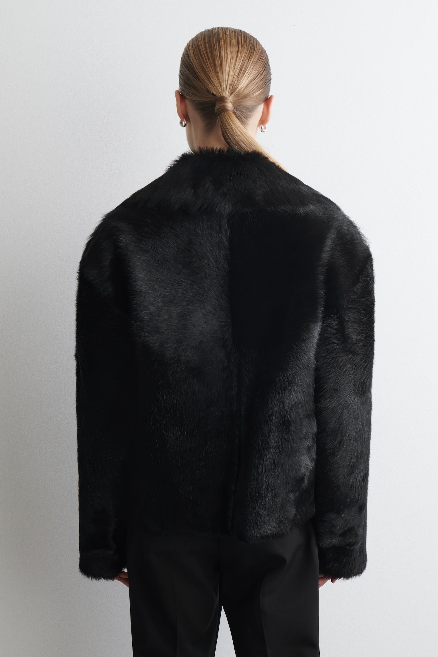 GIACCA IN PELLE EFFETTO CAVALLINO CON COLLETTO - NERO - 7