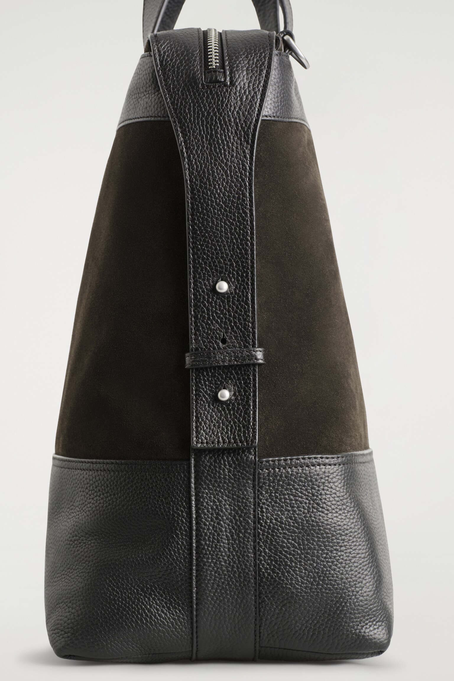 BOLSO CITY DE PIEL - MARRÓN OSCURO/AZUL MARINO - 3