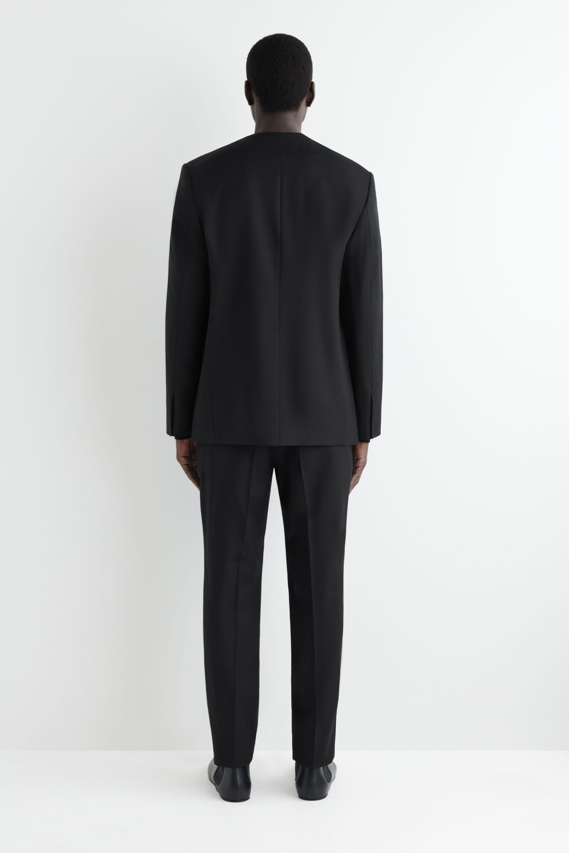 COLLARLESS WOOL BLAZER