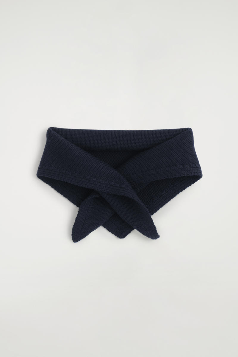 Cos Merino Wool Triangle Scarf In Blue
